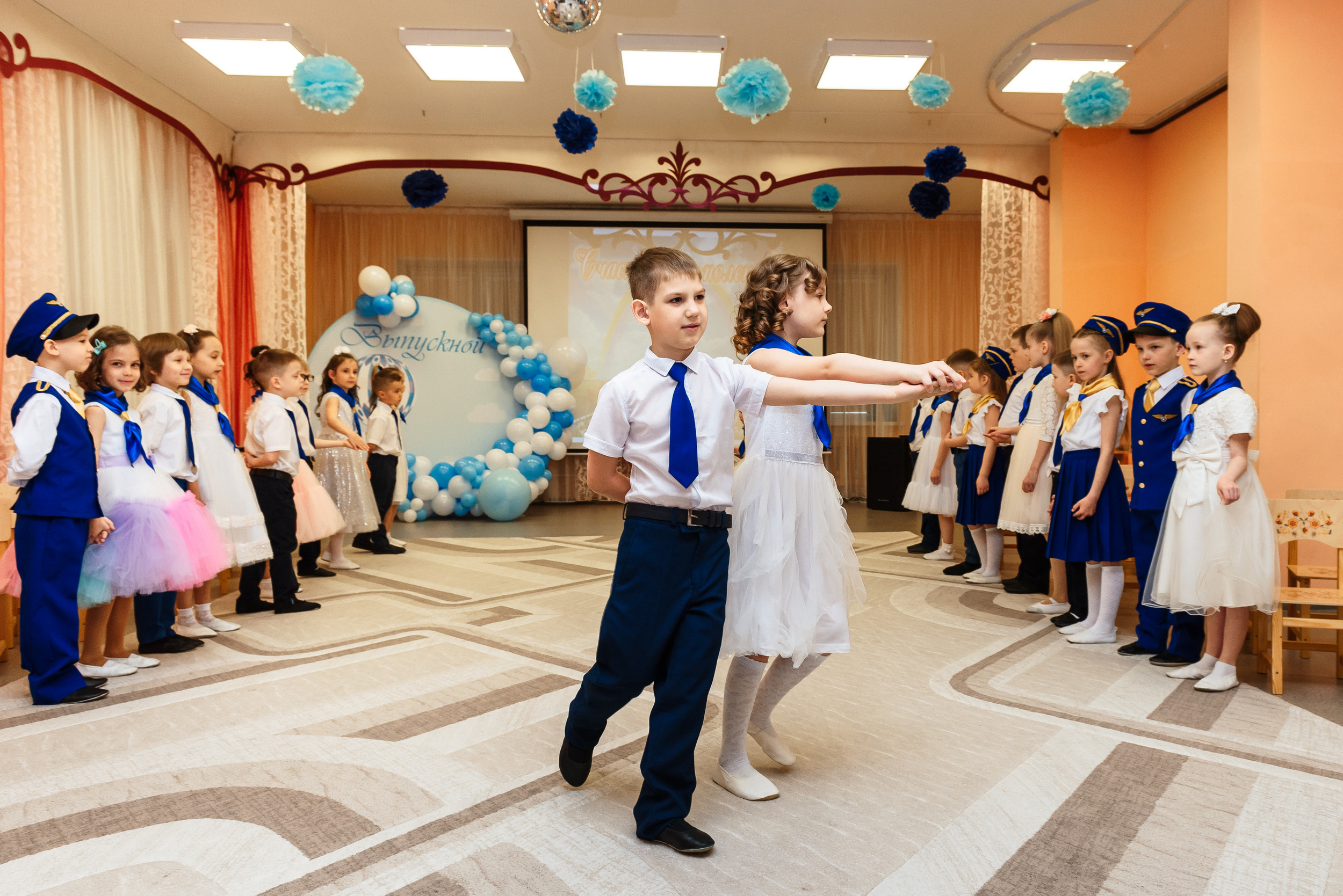 Выпускной в детсаду. Wedding and family photographer USA