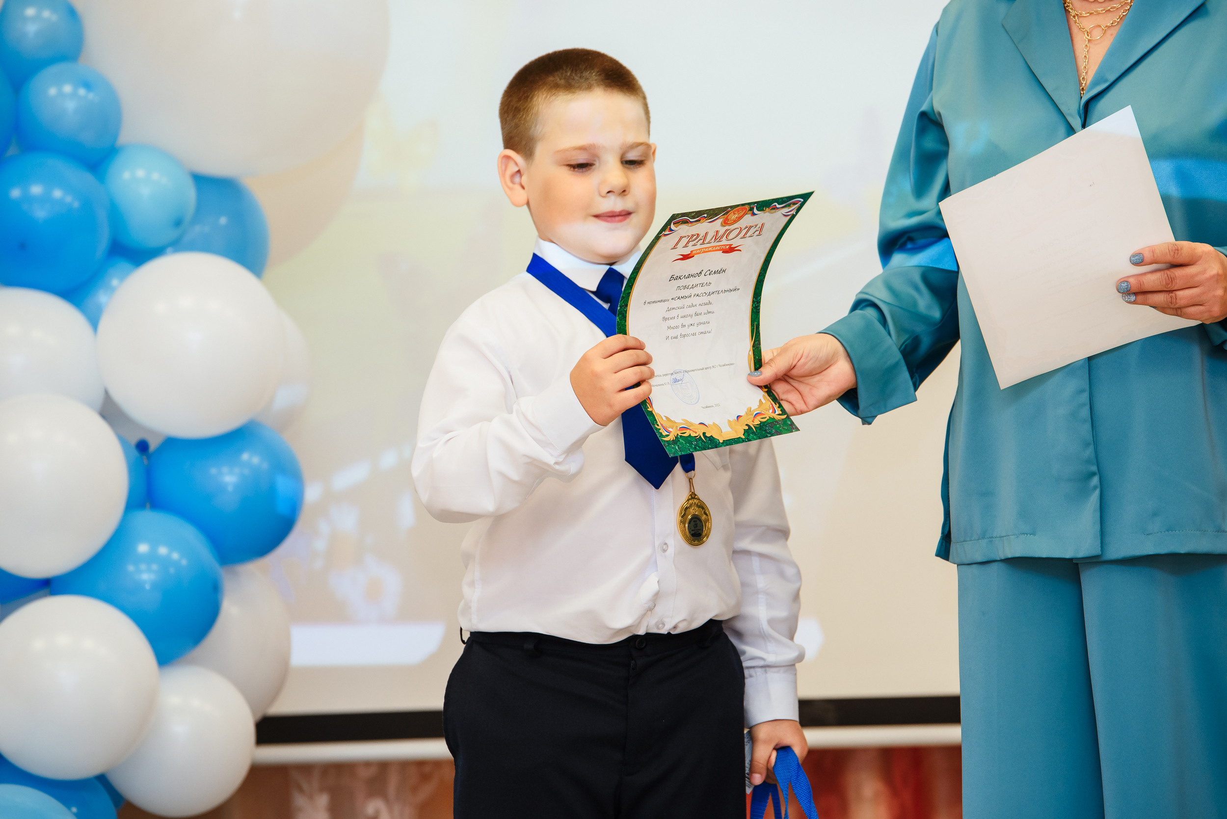 Выпускной в детсаду. Wedding and family photographer USA