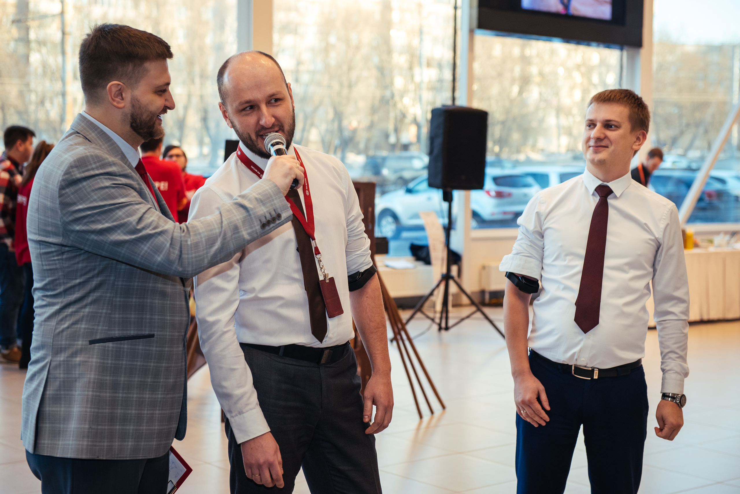 Фотосъемка репортажа с празднования 8 марта в KIA-центре, Челябинск. Свадебный и просто хороший фотограф в Челябинске