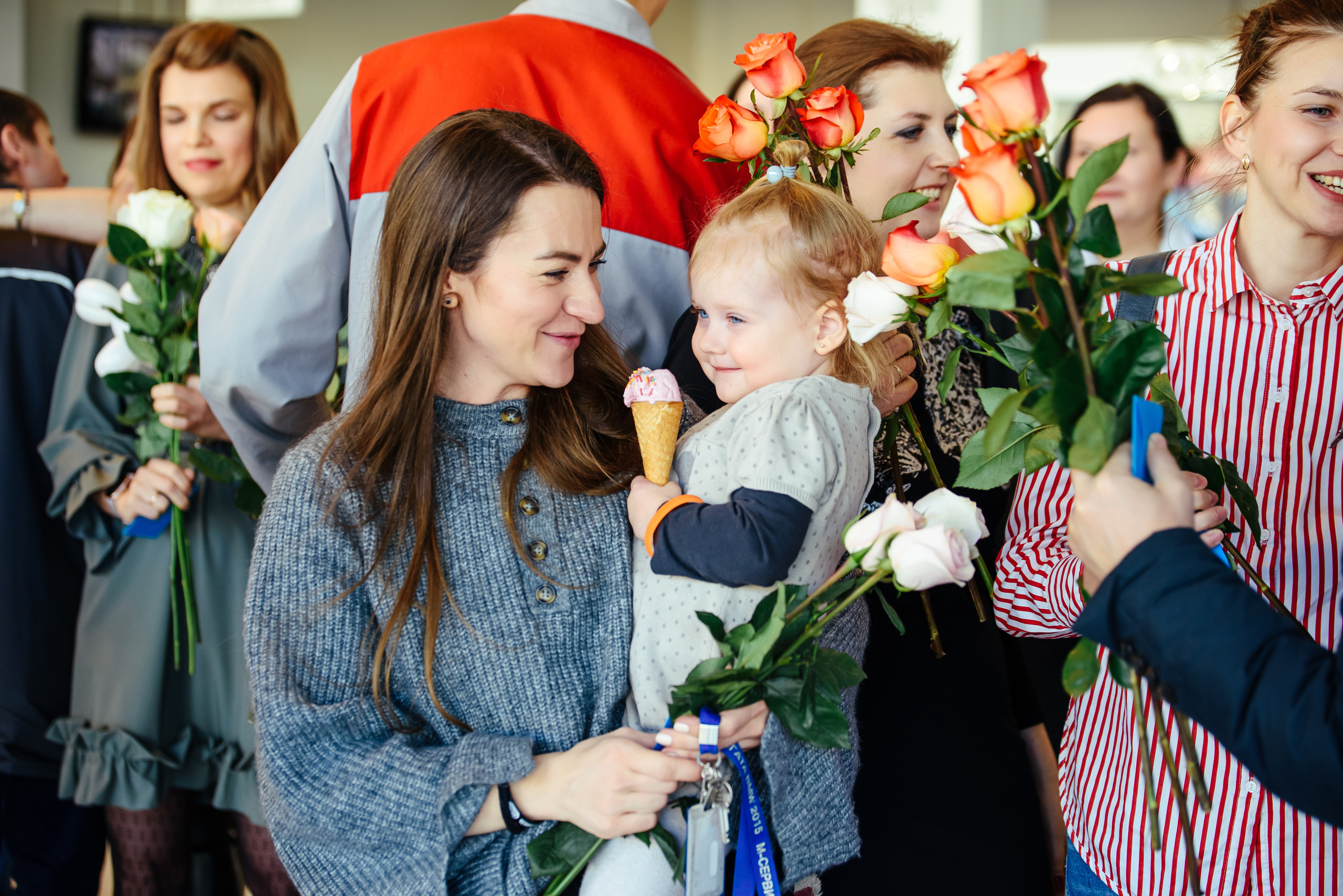 Фотосъемка репортажа с празднования 8 марта в KIA-центре, Челябинск. Свадебный и просто хороший фотограф в Челябинске