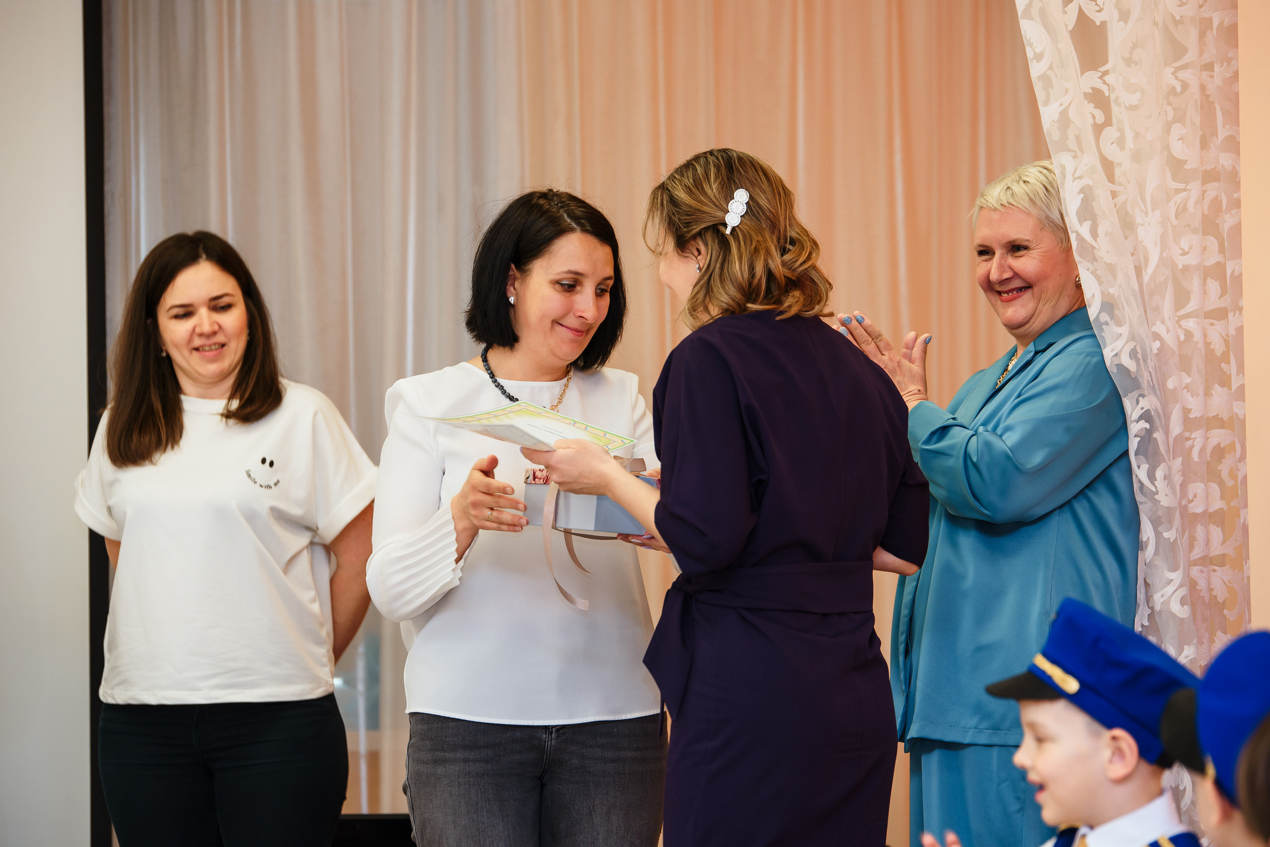 Выпускной в детсаду. Wedding and family photographer USA