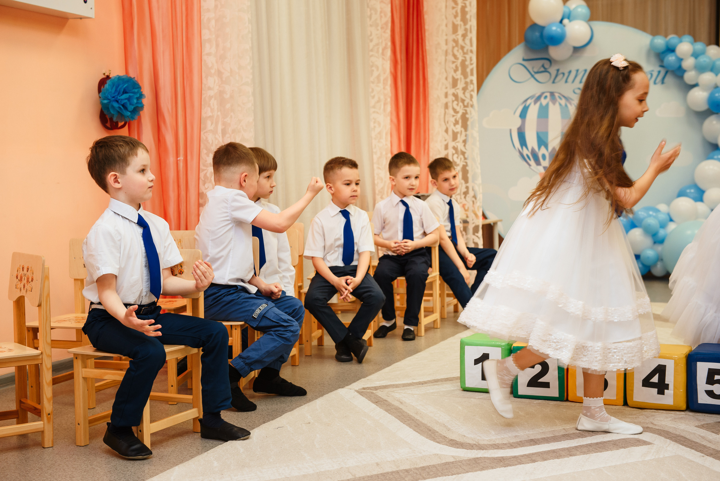Выпускной в детсаду. Wedding and family photographer USA