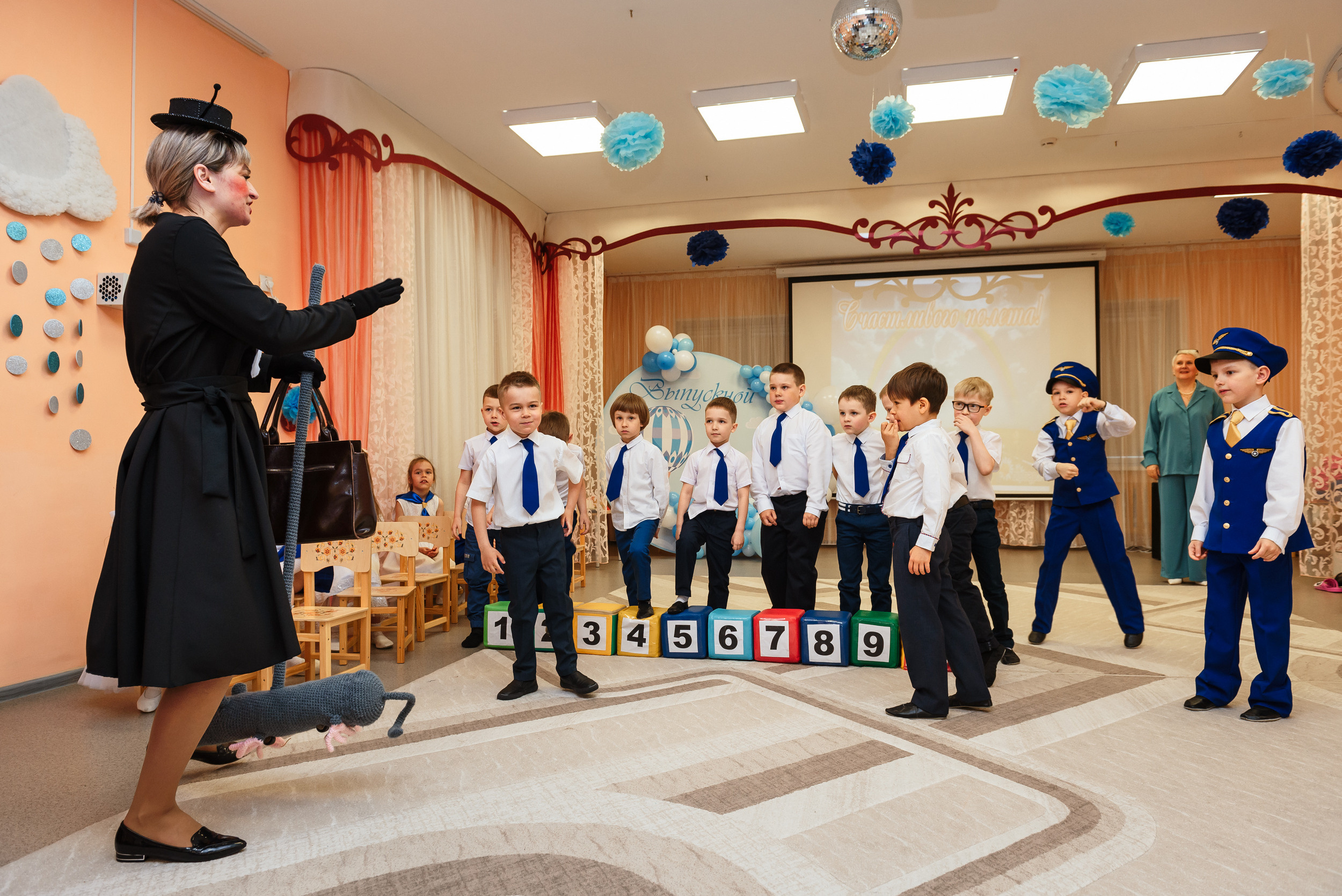 Выпускной в детсаду. Wedding and family photographer USA