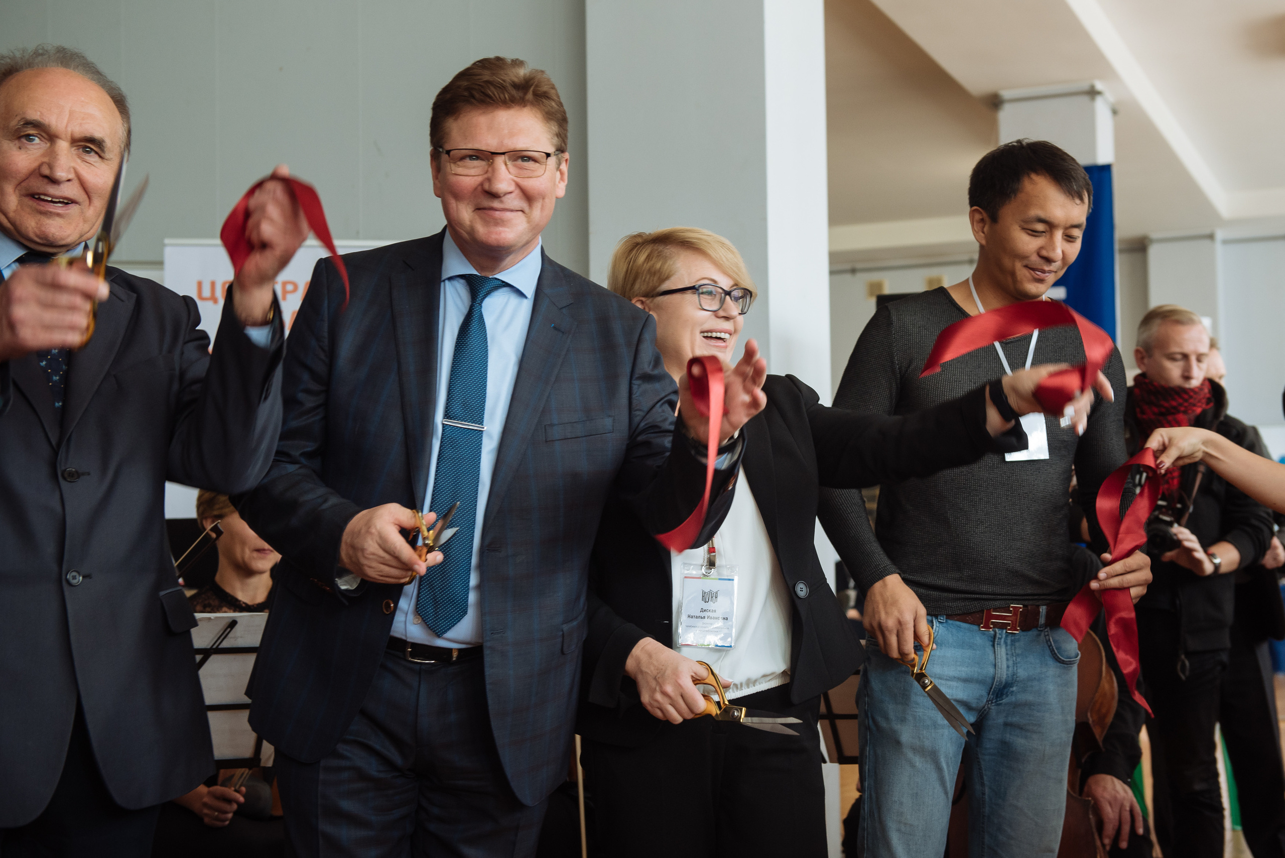 Южноуральская книжная выставка-ярмарка в Союзе Художников, Челябинск. Свадебный и просто хороший фотограф в Челябинске