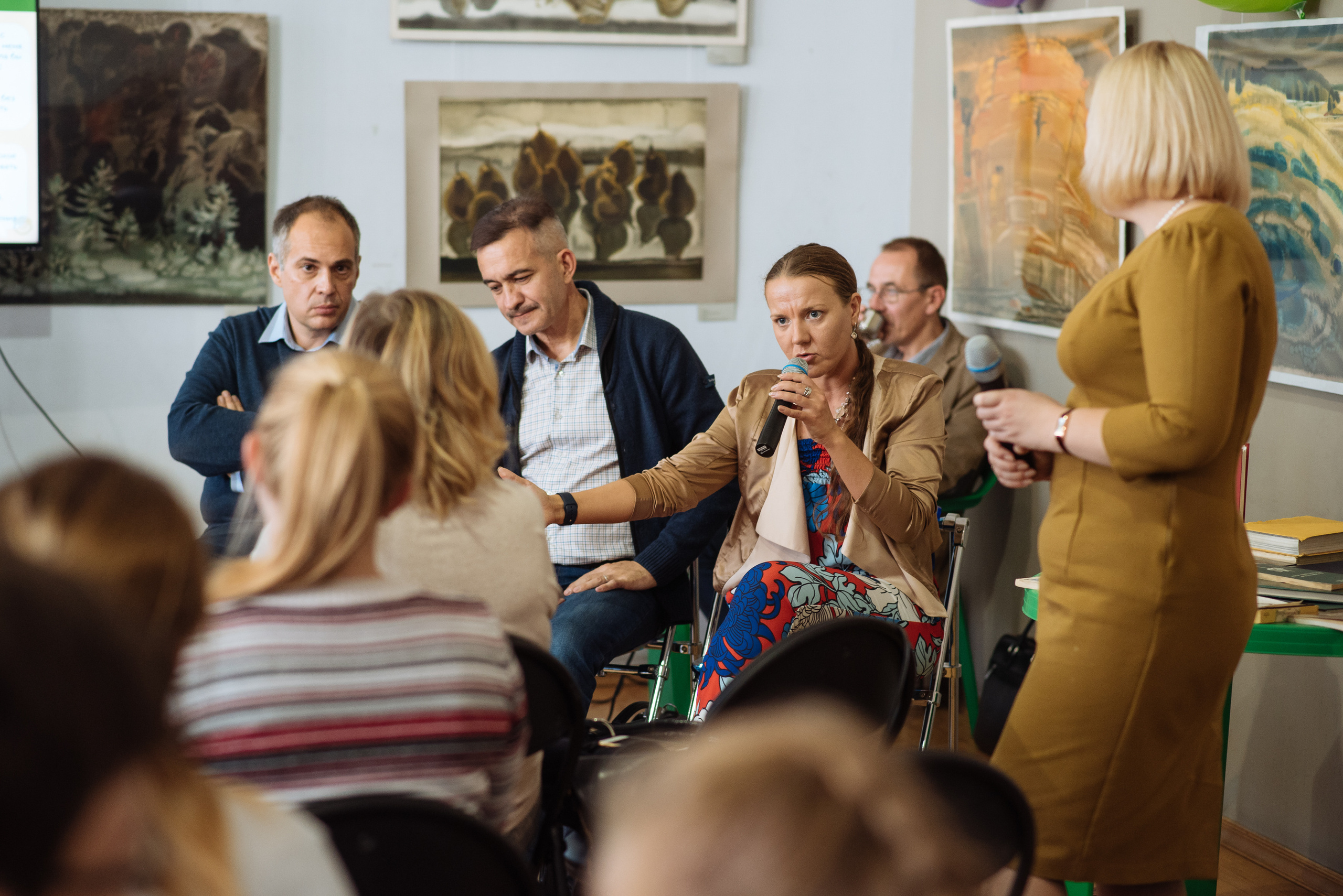 Южноуральская книжная выставка-ярмарка в Союзе Художников, Челябинск. Свадебный и просто хороший фотограф в Челябинске