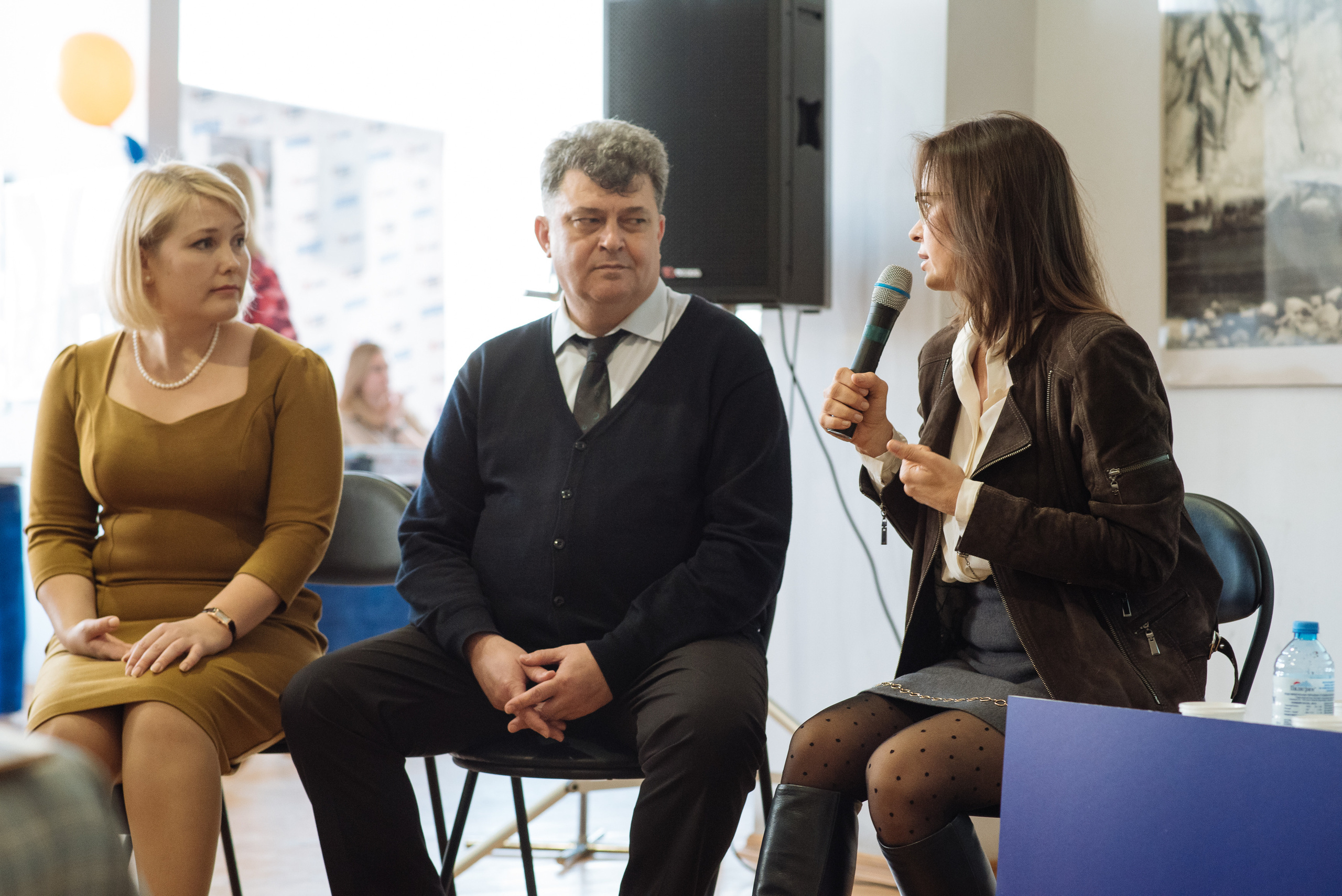 Южноуральская книжная выставка-ярмарка в Союзе Художников, Челябинск. Свадебный и просто хороший фотограф в Челябинске