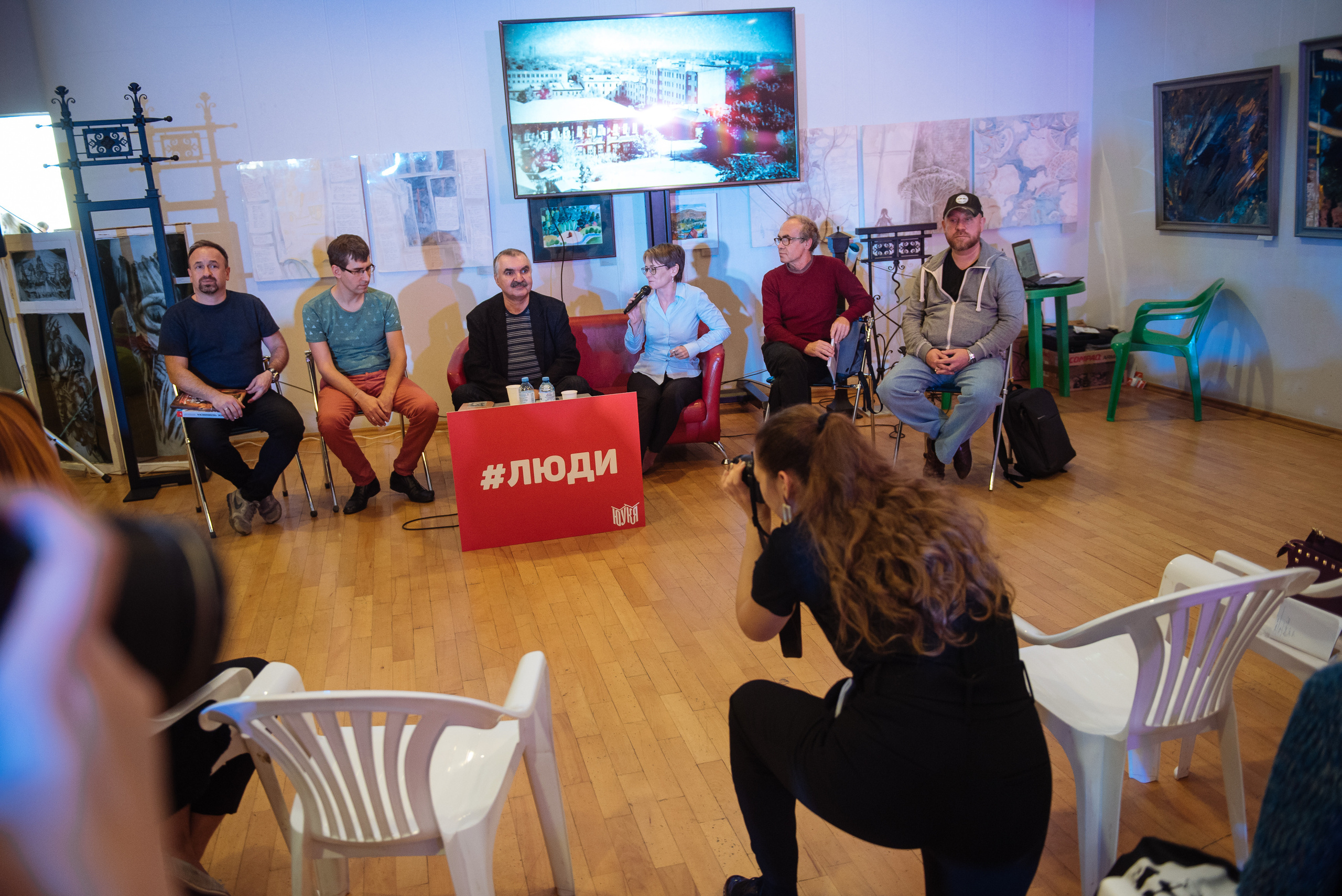 Южноуральская книжная выставка-ярмарка в Союзе Художников, Челябинск. Свадебный и просто хороший фотограф в Челябинске