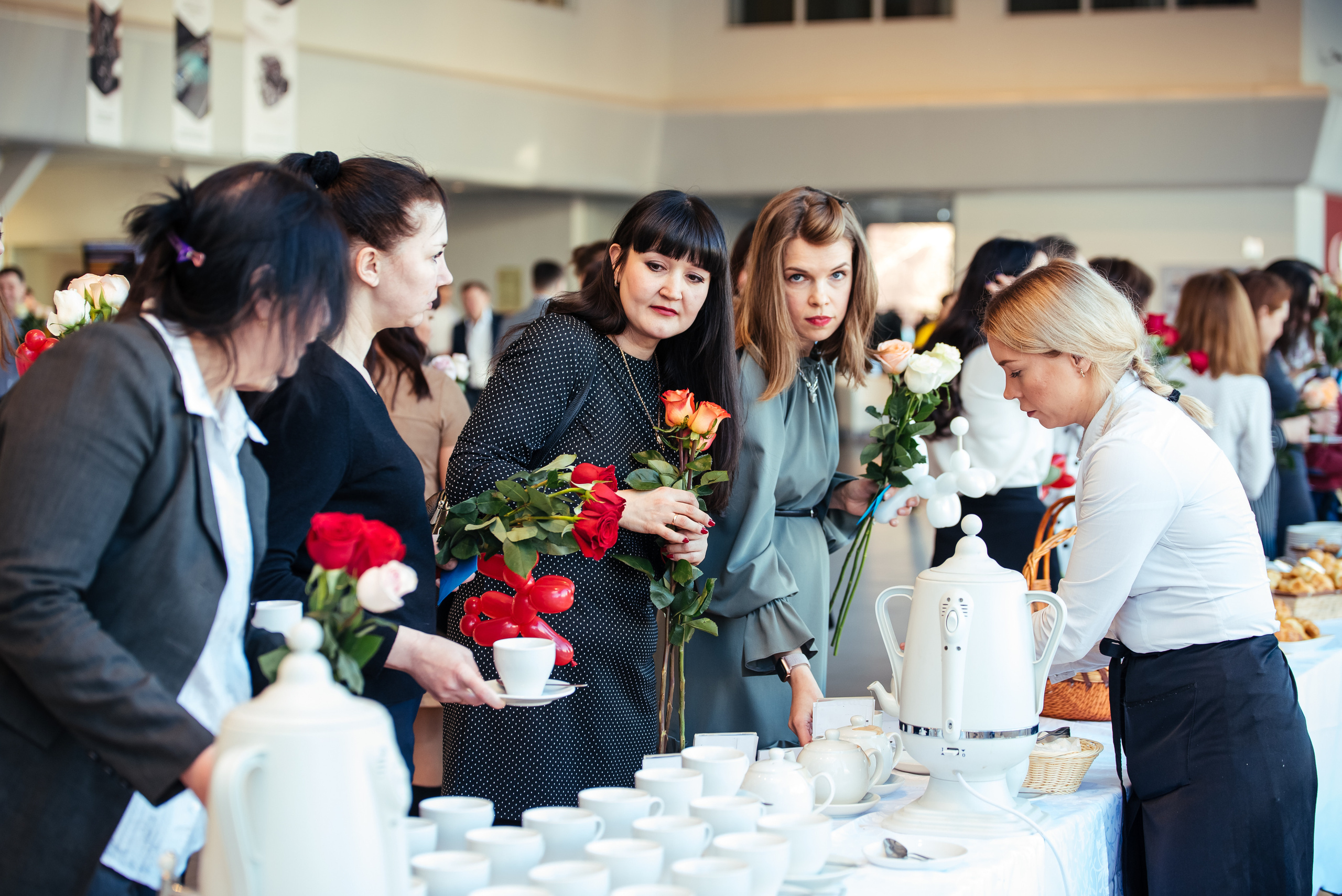 Фотосъемка репортажа с празднования 8 марта в KIA-центре, Челябинск. Свадебный и просто хороший фотограф в Челябинске