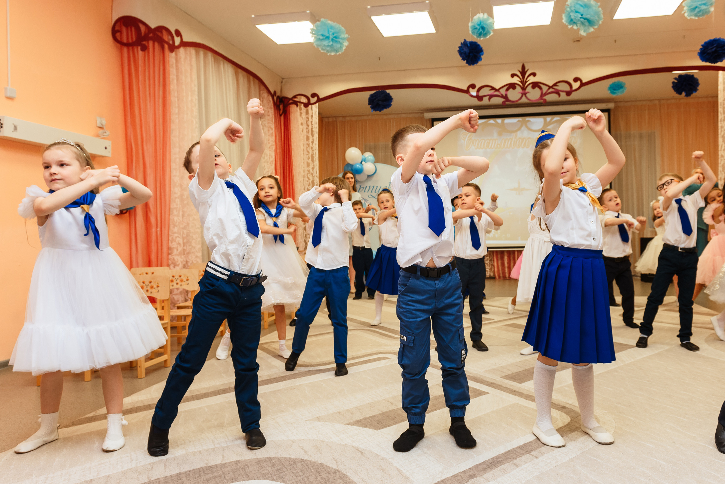 Выпускной в детсаду. Wedding and family photographer USA