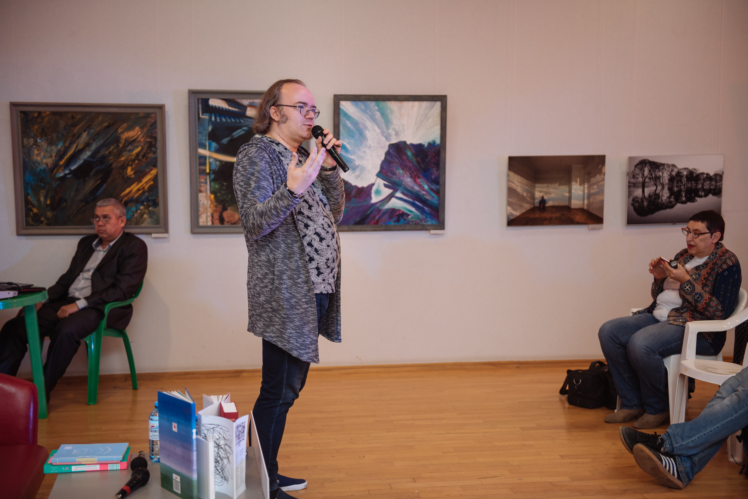 Южноуральская книжная выставка-ярмарка в Союзе Художников, Челябинск. Свадебный и просто хороший фотограф в Челябинске