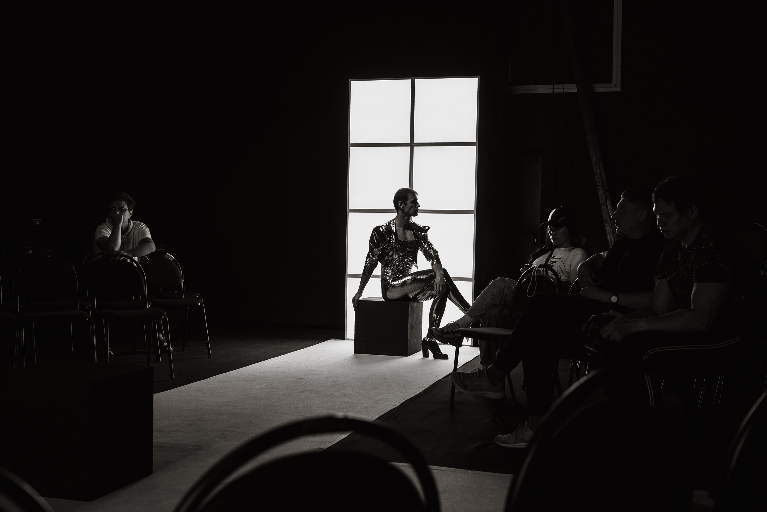 Спектакль «Я танцую как дебил». Wedding and family photographer USA