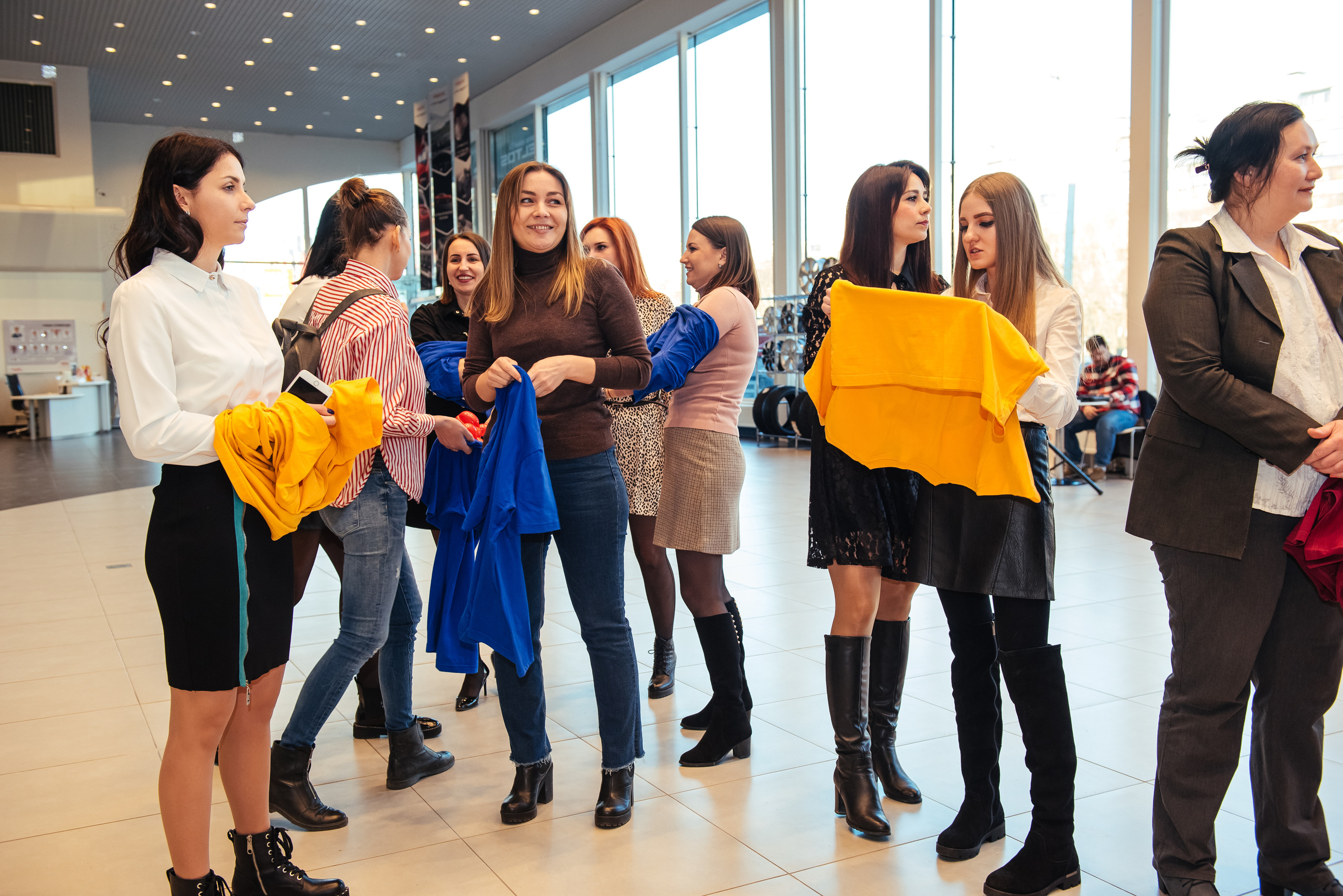 Фотосъемка репортажа с празднования 8 марта в KIA-центре, Челябинск. Свадебный и просто хороший фотограф в Челябинске