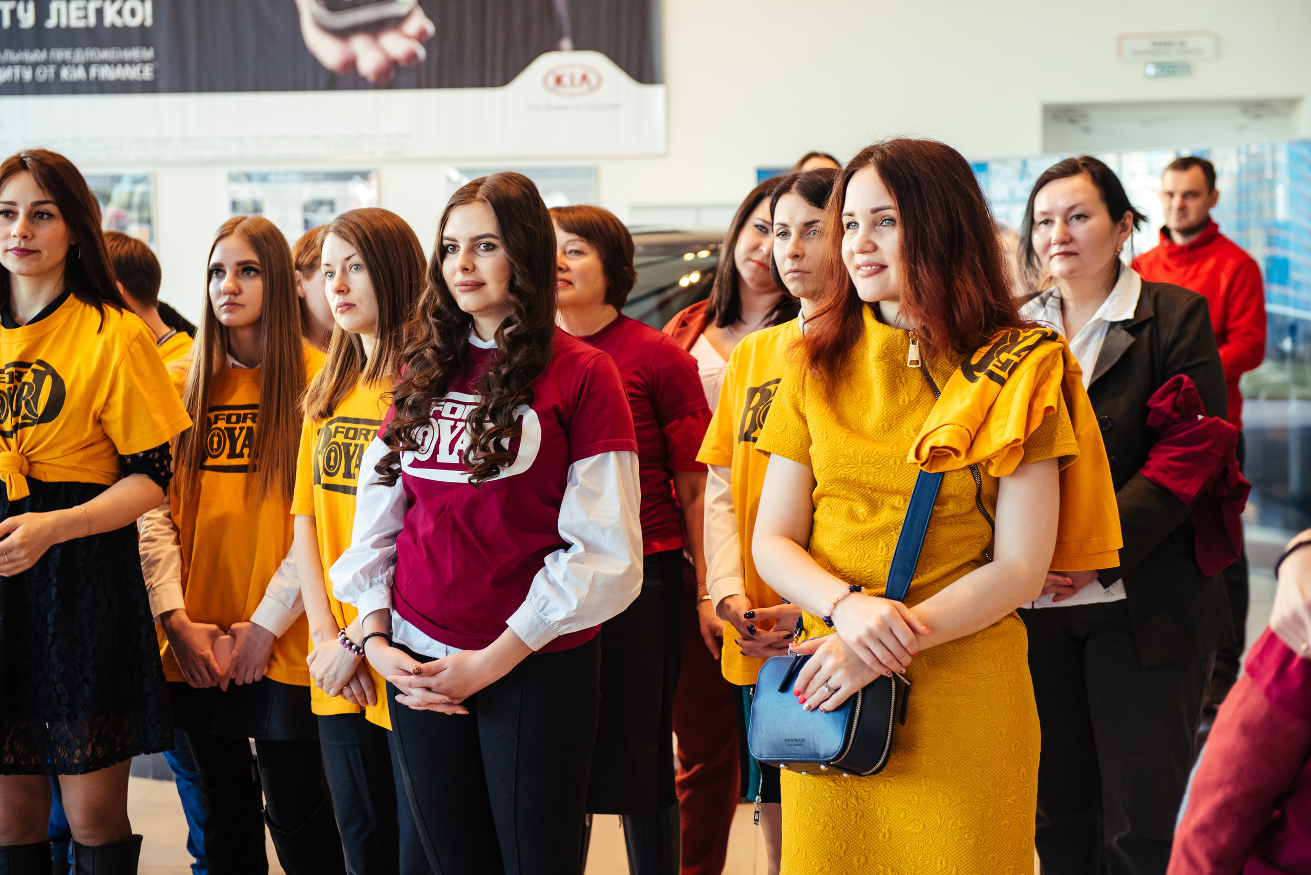 Фотосъемка репортажа с празднования 8 марта в KIA-центре, Челябинск. Свадебный и просто хороший фотограф в Челябинске