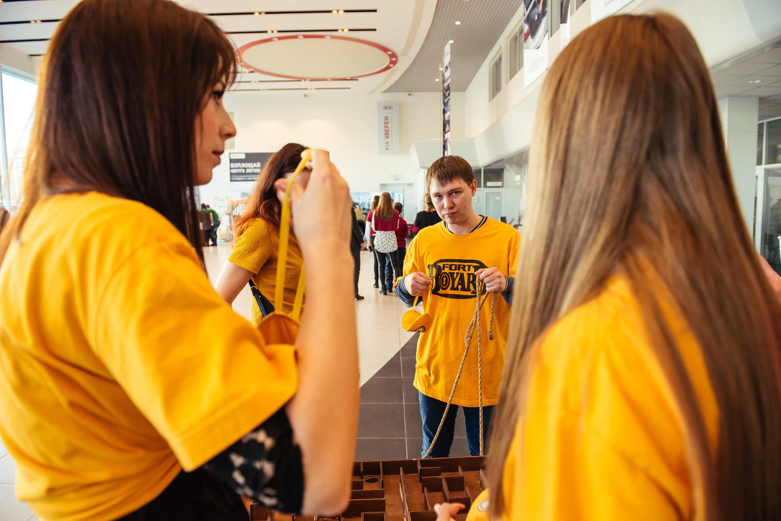 Фотосъемка репортажа с празднования 8 марта в KIA-центре, Челябинск. Свадебный и просто хороший фотограф в Челябинске