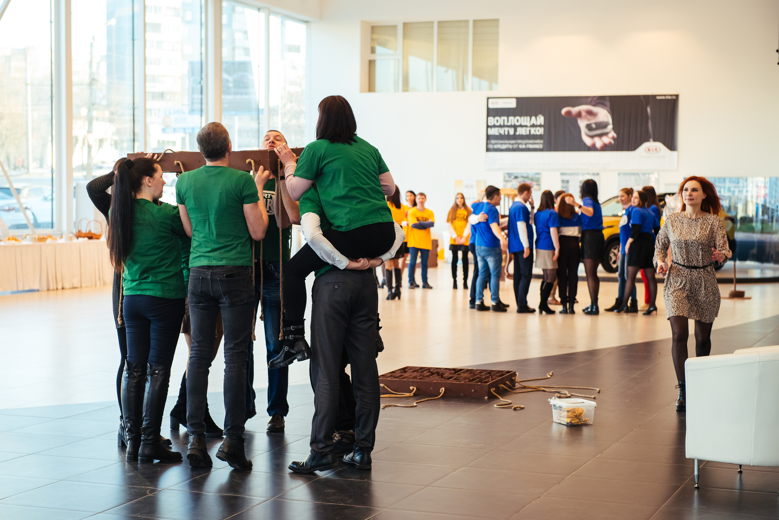 Фотосъемка репортажа с празднования 8 марта в KIA-центре, Челябинск. Свадебный и просто хороший фотограф в Челябинске