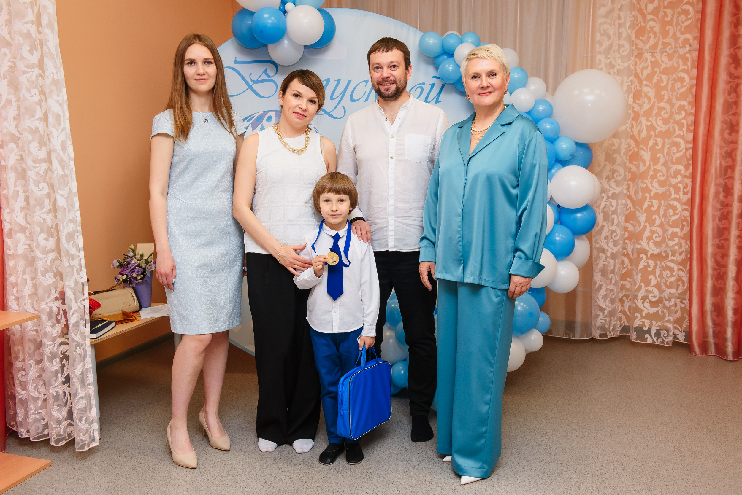 Выпускной в детсаду. Wedding and family photographer USA