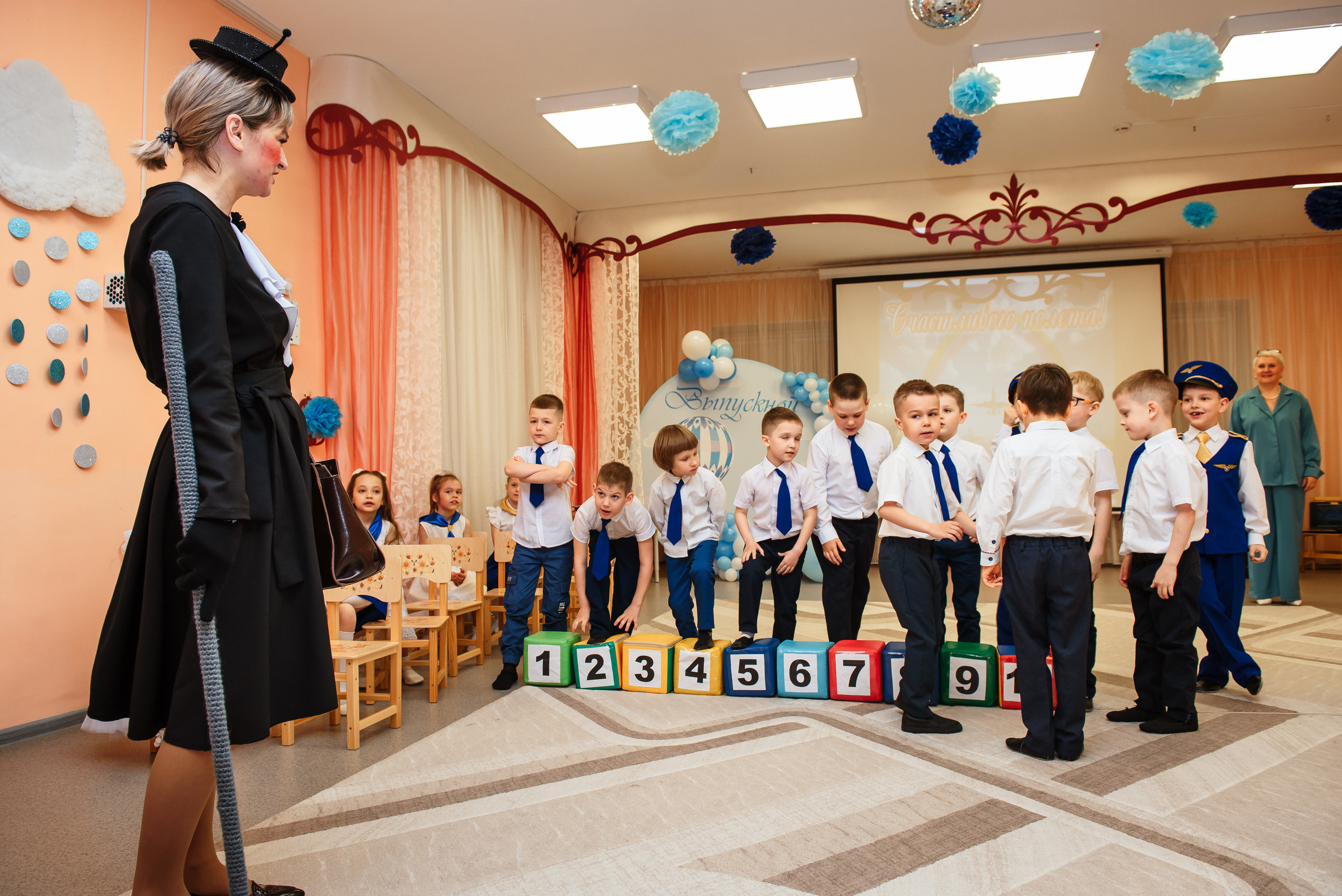 Выпускной в детсаду. Wedding and family photographer USA