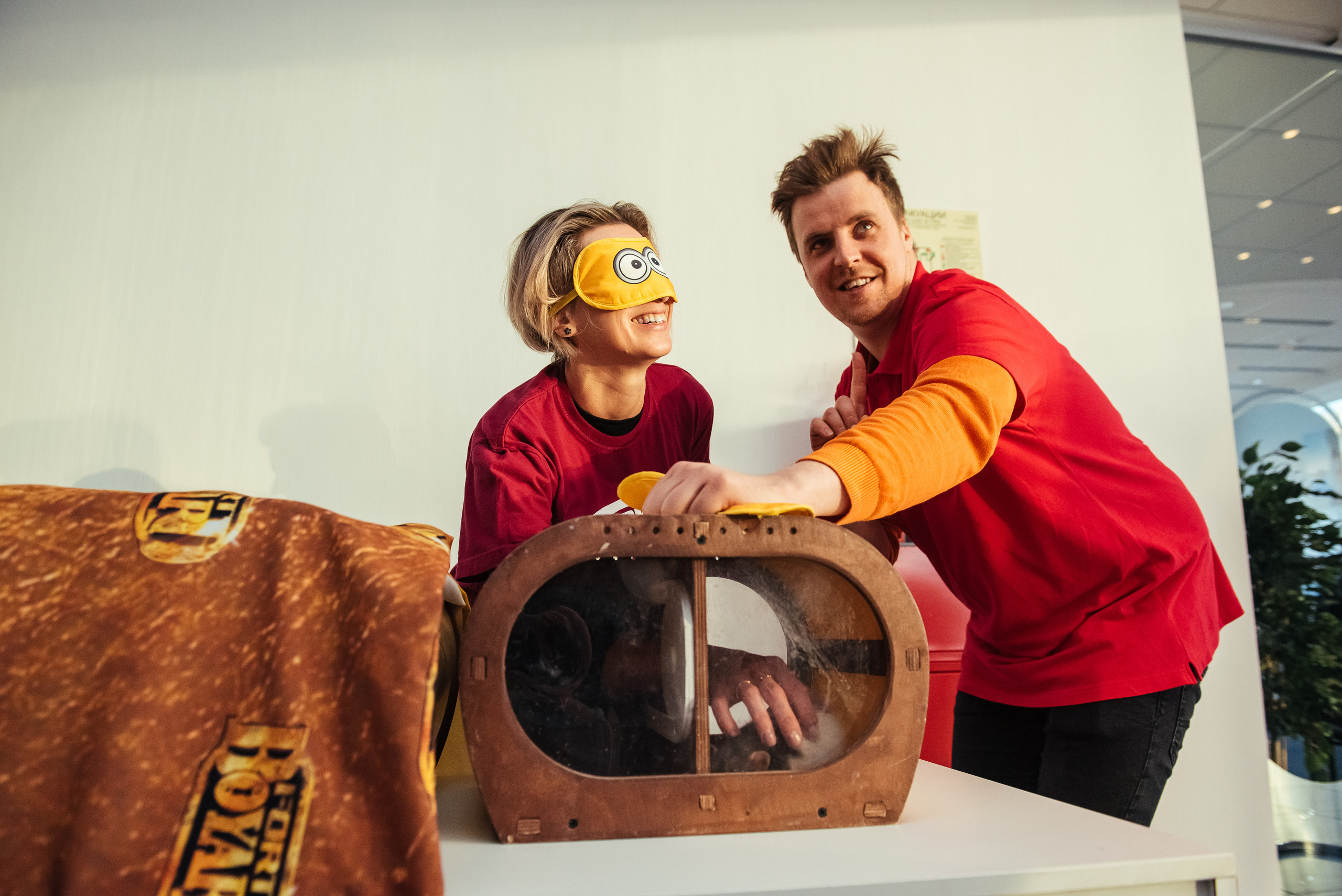 Фотосъемка репортажа с празднования 8 марта в KIA-центре, Челябинск. Свадебный и просто хороший фотограф в Челябинске