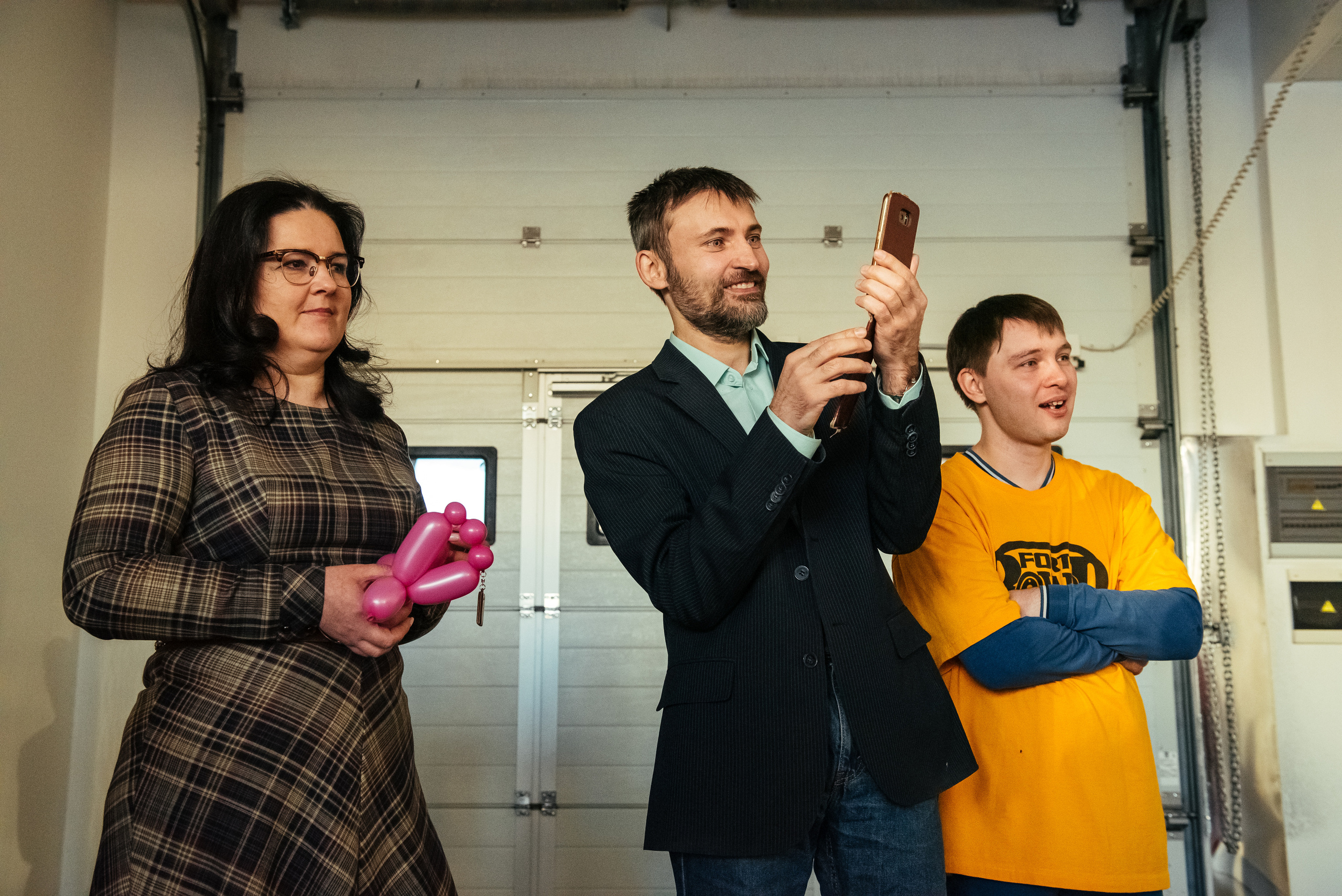 Фотосъемка репортажа с празднования 8 марта в KIA-центре, Челябинск. Свадебный и просто хороший фотограф в Челябинске