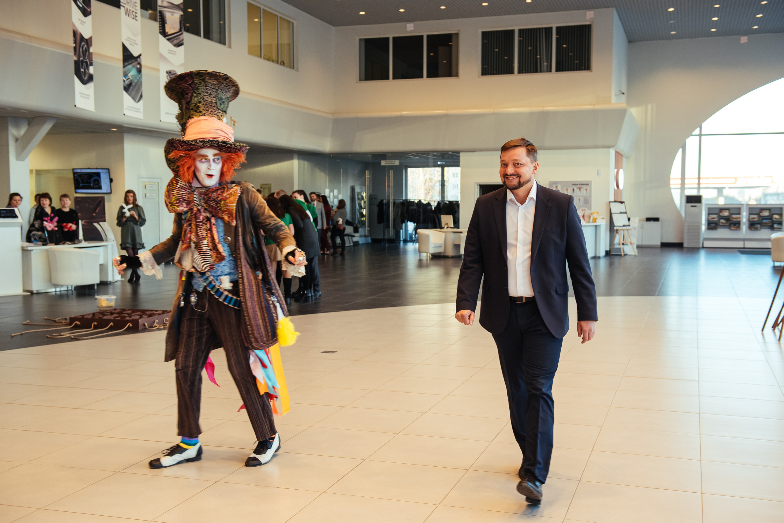 Фотосъемка репортажа с празднования 8 марта в KIA-центре, Челябинск. Свадебный и просто хороший фотограф в Челябинске