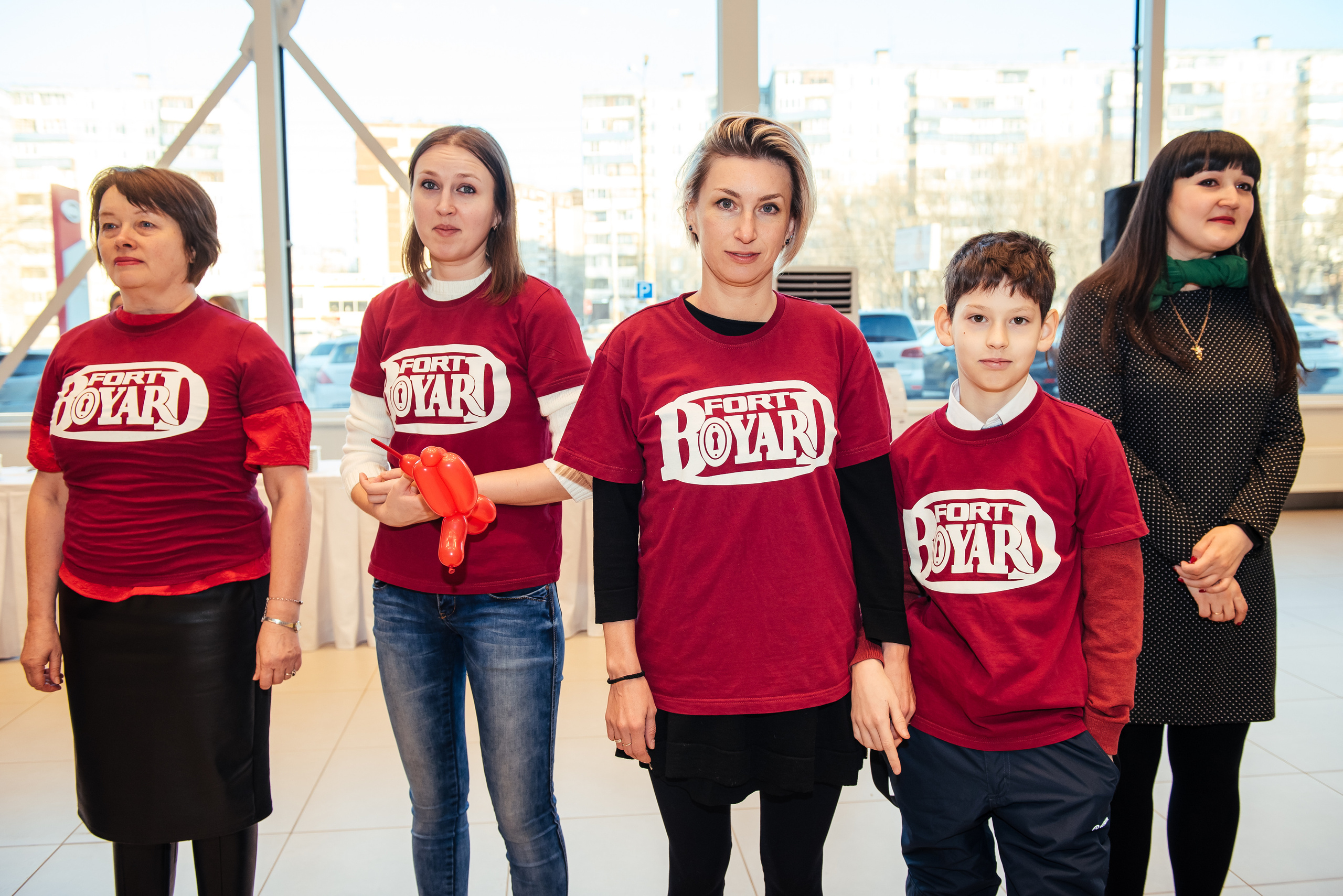 Фотосъемка репортажа с празднования 8 марта в KIA-центре, Челябинск. Свадебный и просто хороший фотограф в Челябинске