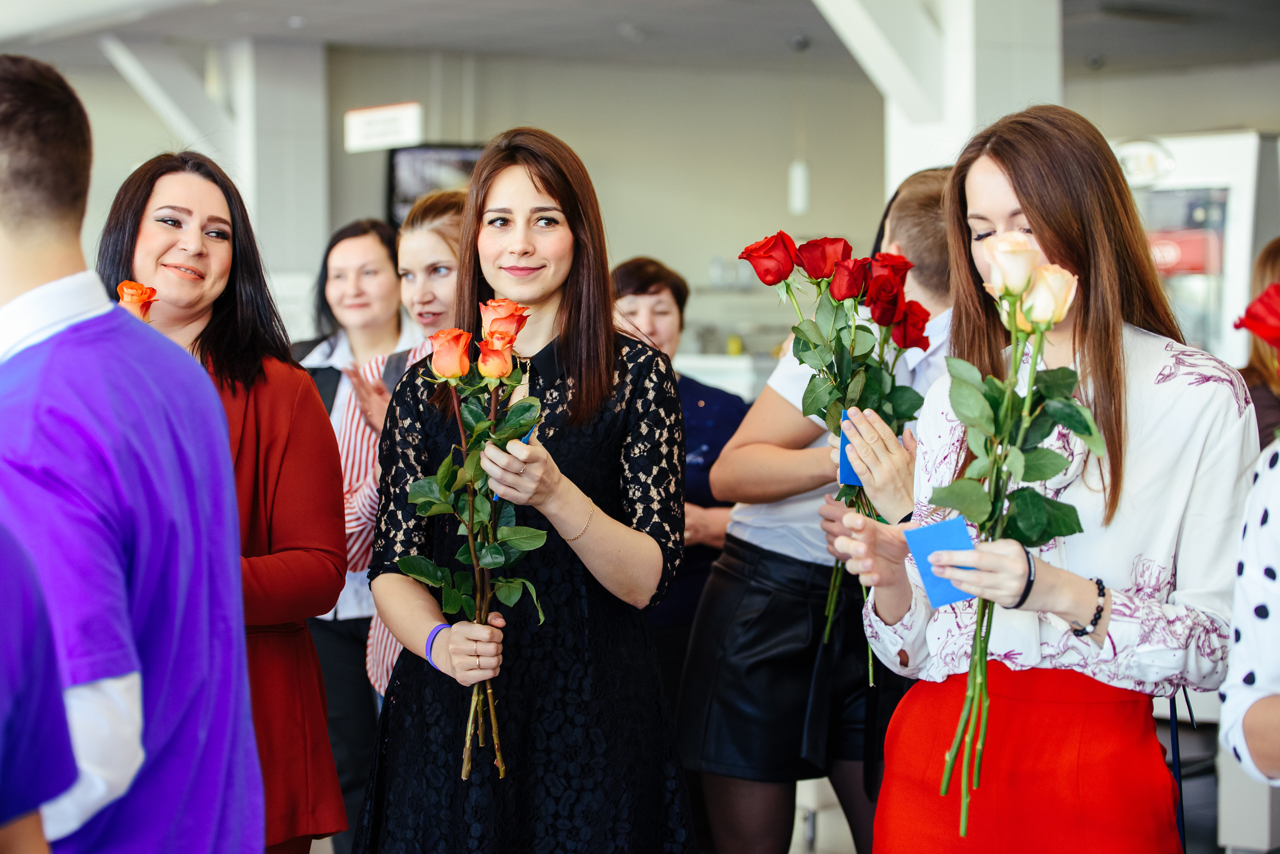 Фотосъемка репортажа с празднования 8 марта в KIA-центре, Челябинск. Свадебный и просто хороший фотограф в Челябинске