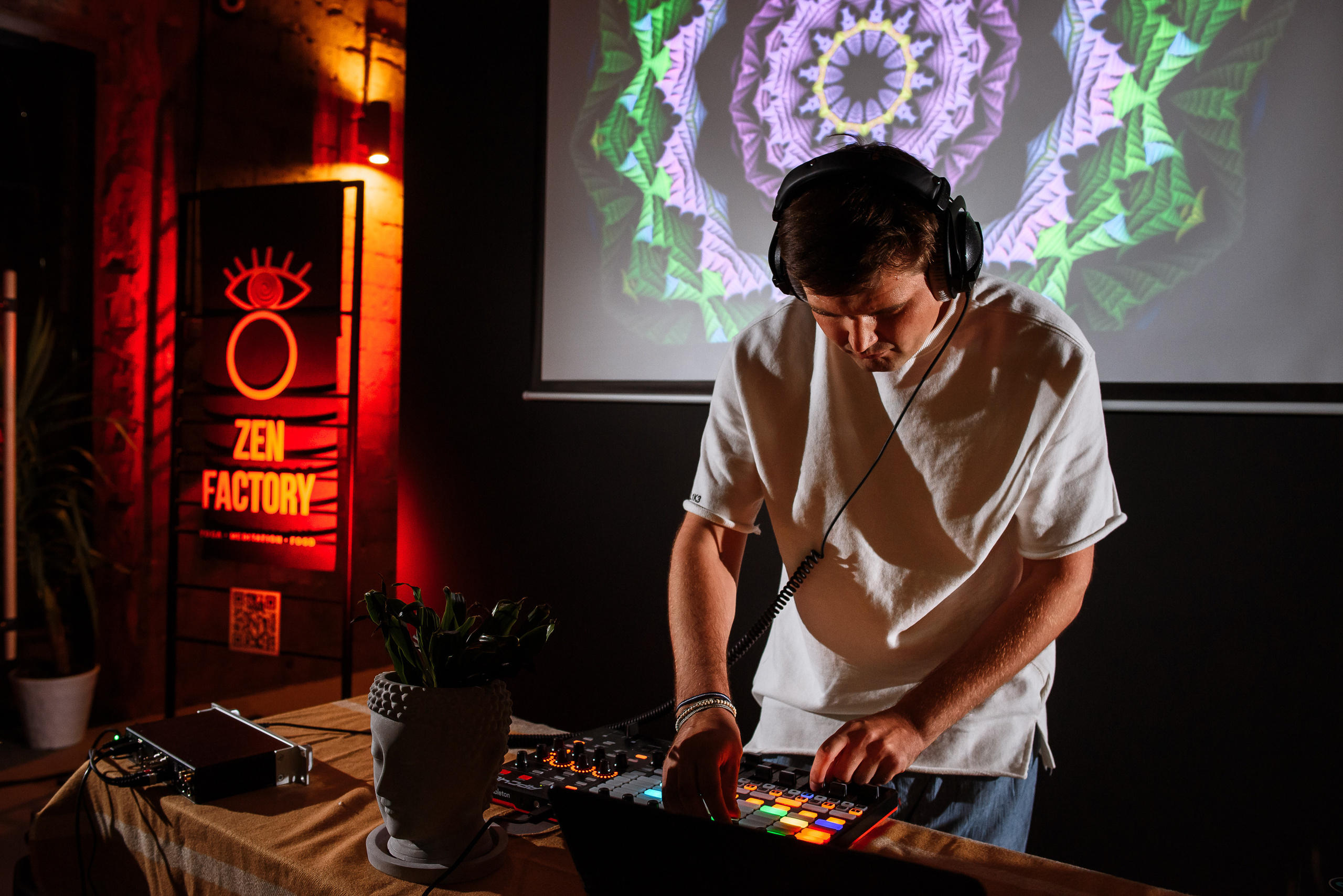 Вечеринка «Чиллчай». Wedding and family photographer USA