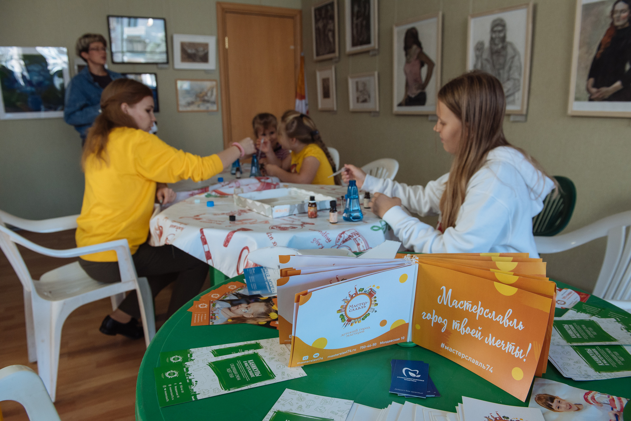 Южноуральская книжная выставка-ярмарка в Союзе Художников, Челябинск. Свадебный и просто хороший фотограф в Челябинске