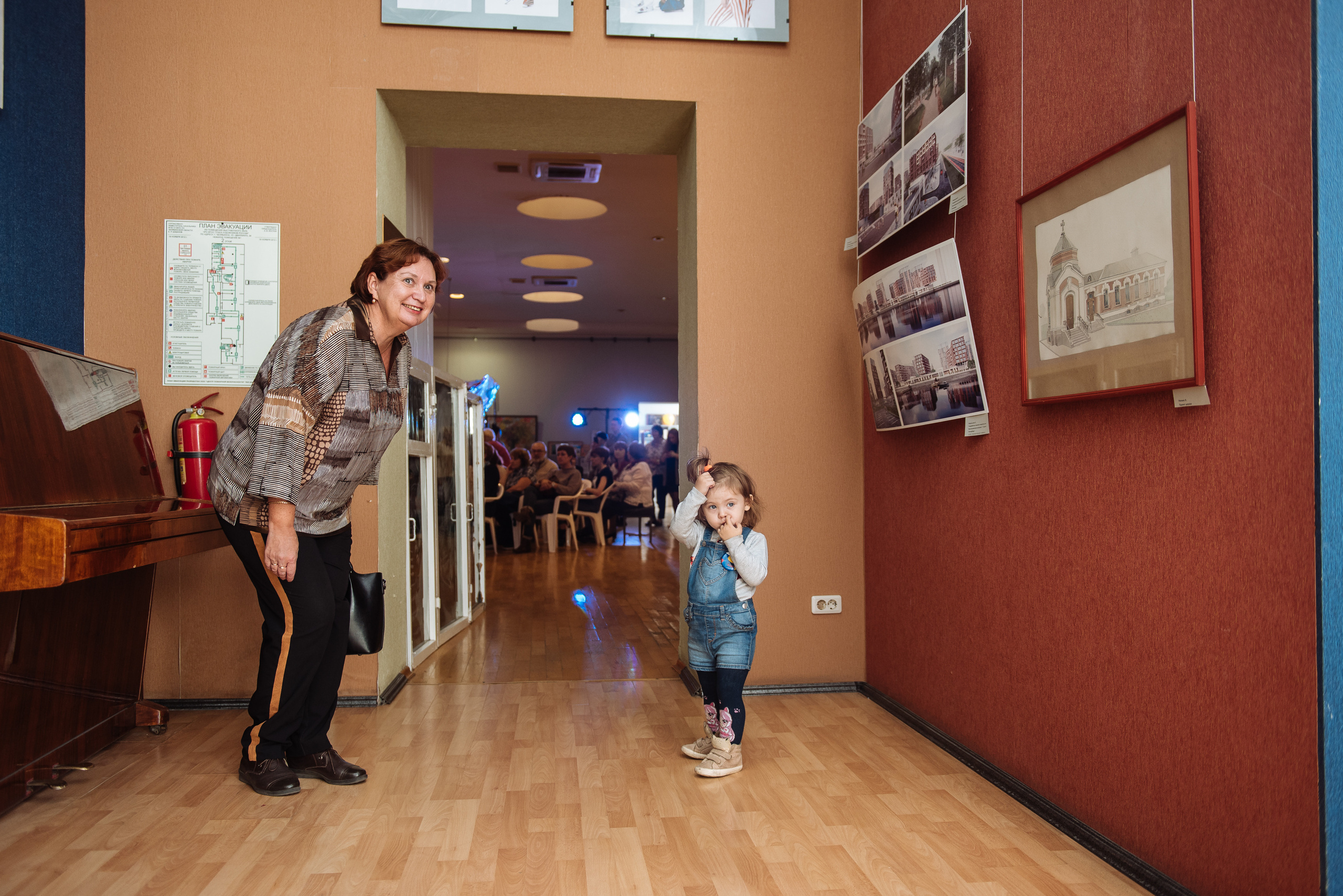 Южноуральская книжная выставка-ярмарка в Союзе Художников, Челябинск. Свадебный и просто хороший фотограф в Челябинске