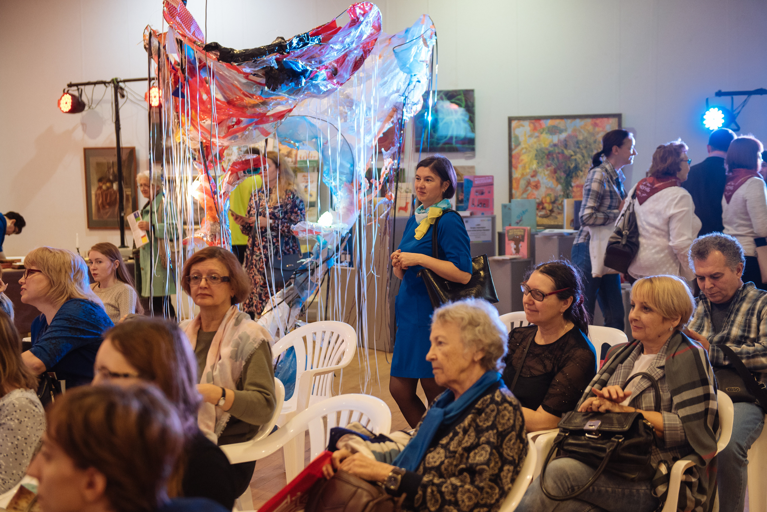 Южноуральская книжная выставка-ярмарка в Союзе Художников, Челябинск. Свадебный и просто хороший фотограф в Челябинске