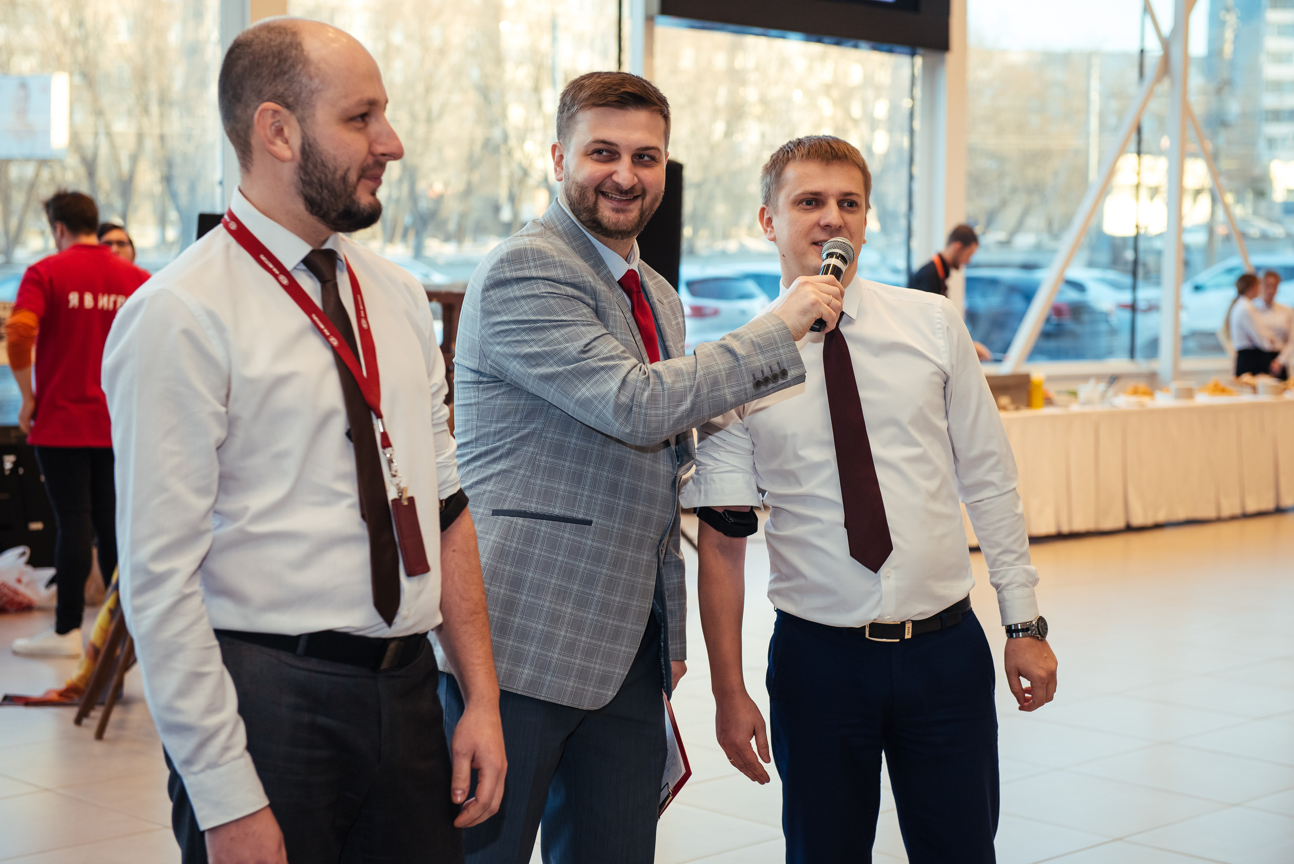 Фотосъемка репортажа с празднования 8 марта в KIA-центре, Челябинск. Свадебный и просто хороший фотограф в Челябинске