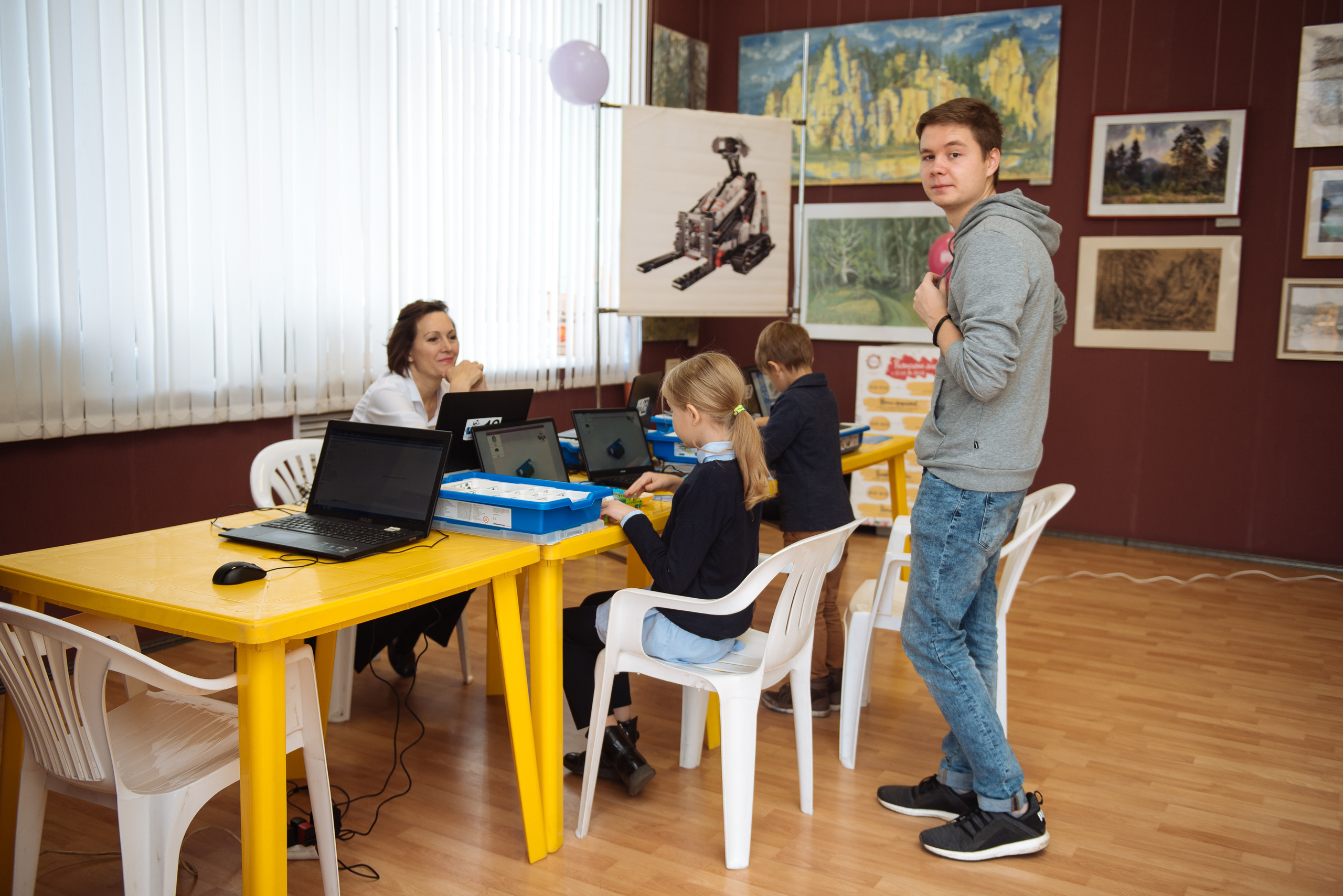 Южноуральская книжная выставка-ярмарка в Союзе Художников, Челябинск. Свадебный и просто хороший фотограф в Челябинске