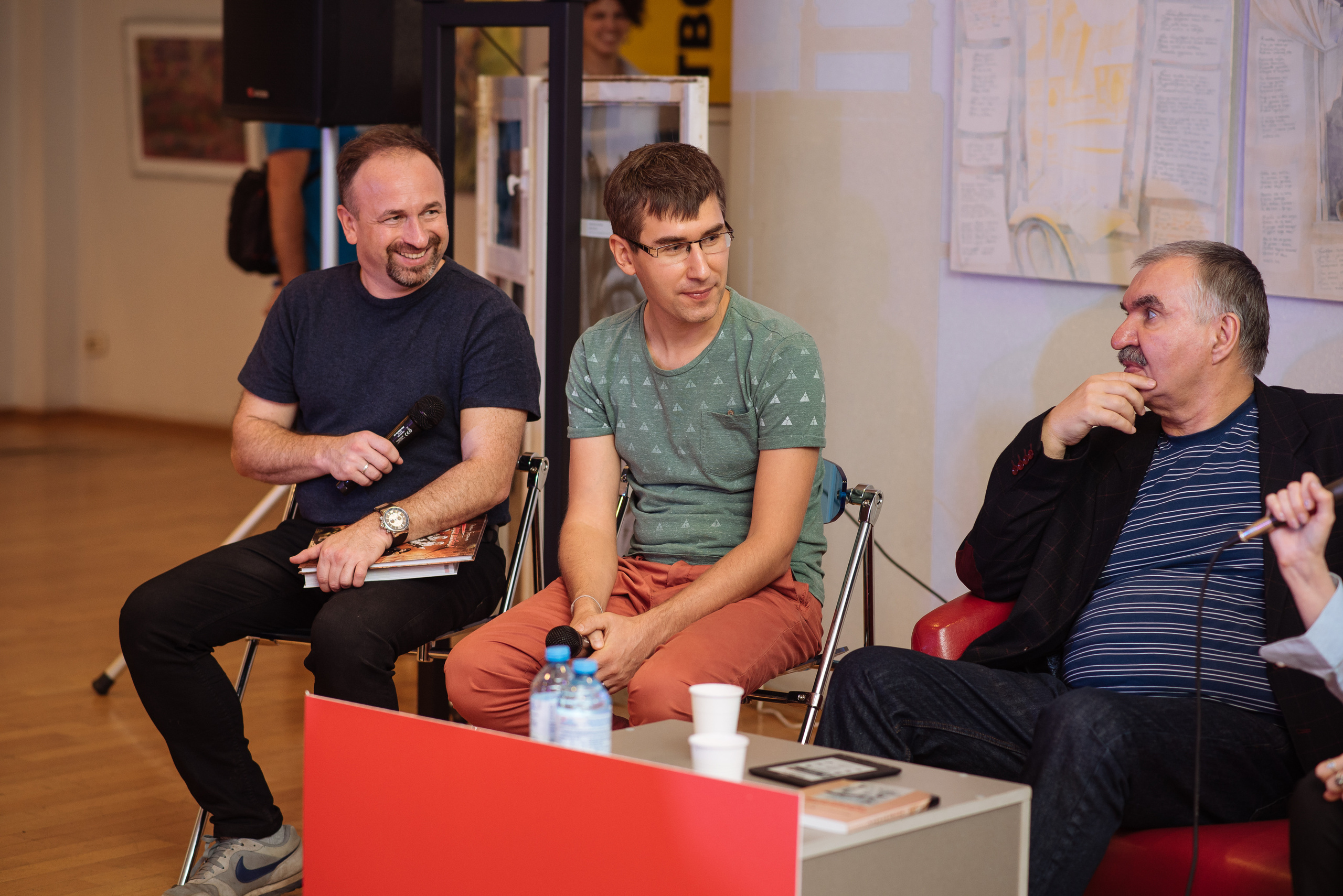 Южноуральская книжная выставка-ярмарка в Союзе Художников, Челябинск. Свадебный и просто хороший фотограф в Челябинске