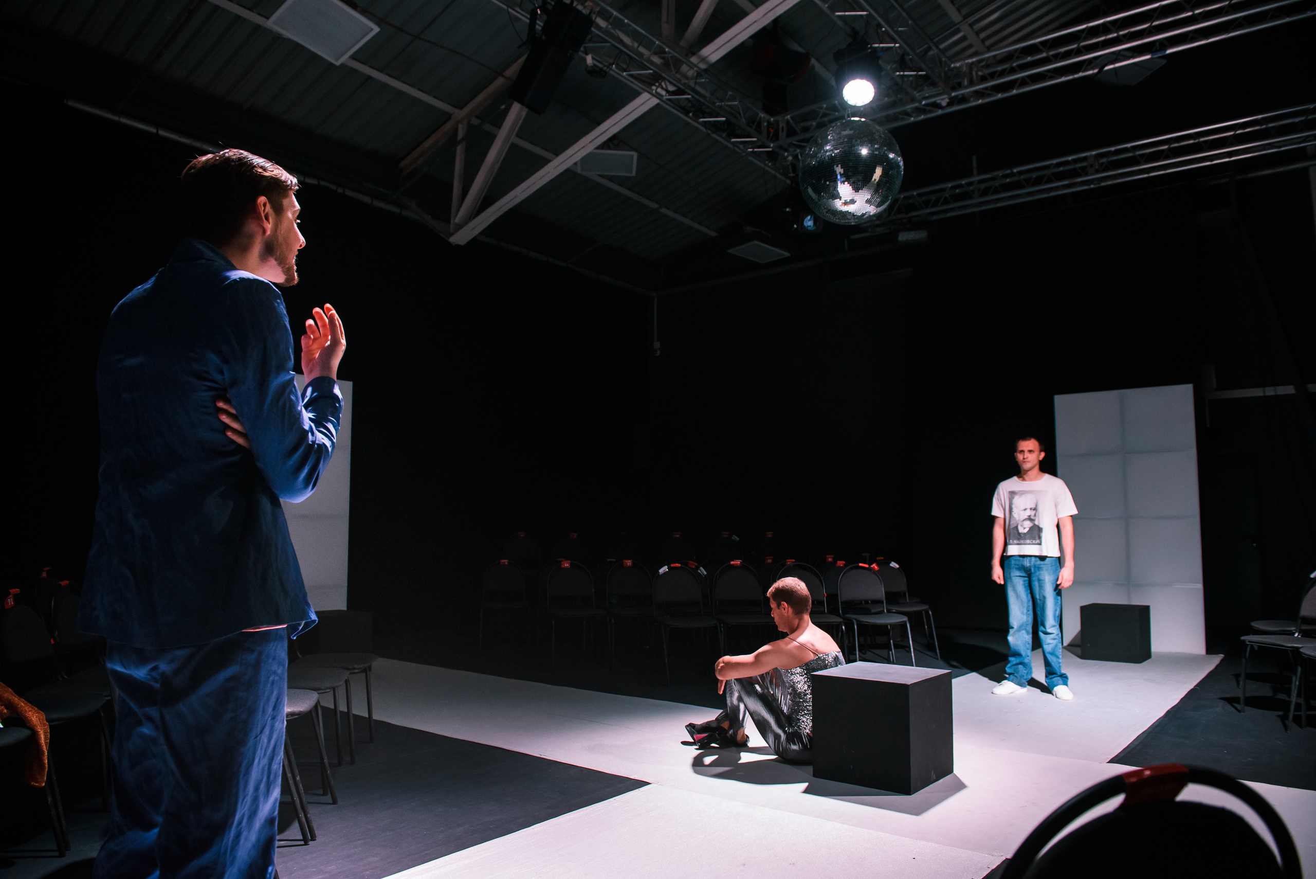 Спектакль «Я танцую как дебил». Wedding and family photographer USA