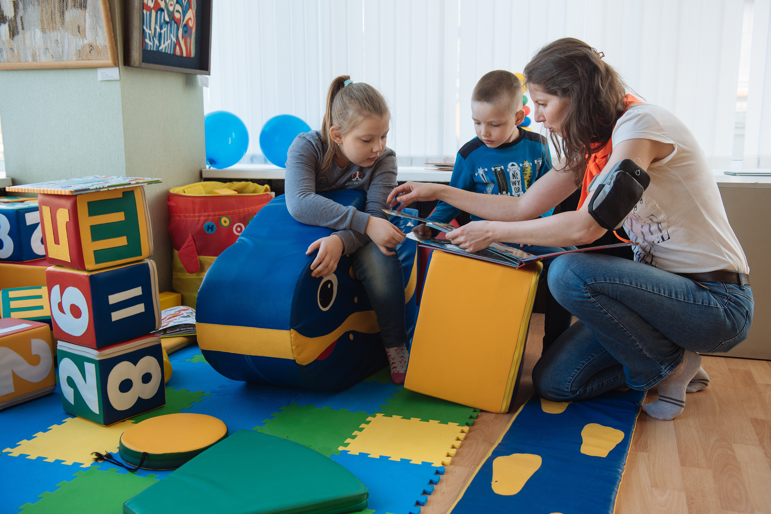 Южноуральская книжная выставка-ярмарка в Союзе Художников, Челябинск. Свадебный и просто хороший фотограф в Челябинске