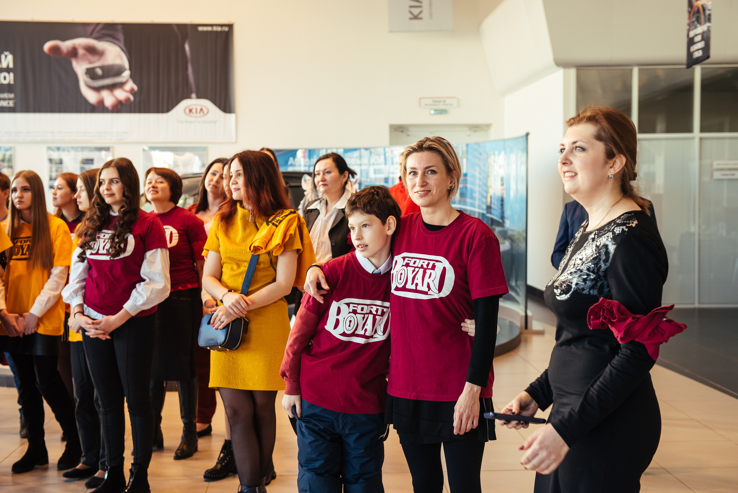 Фотосъемка репортажа с празднования 8 марта в KIA-центре, Челябинск. Свадебный и просто хороший фотограф в Челябинске