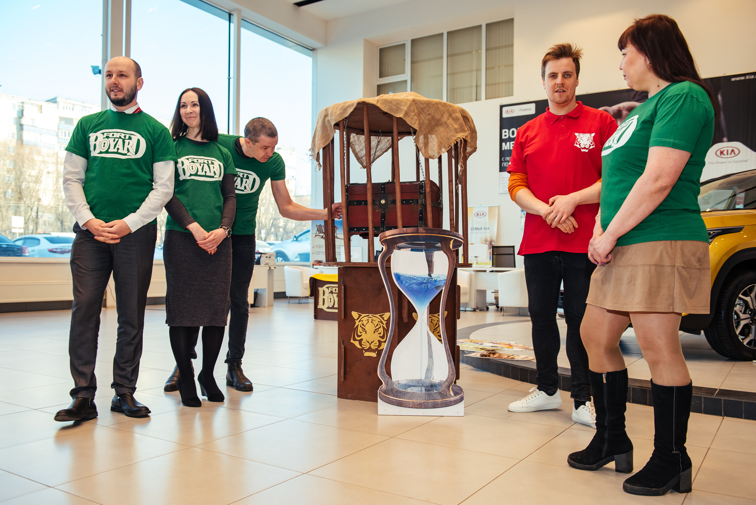 Фотосъемка репортажа с празднования 8 марта в KIA-центре, Челябинск. Свадебный и просто хороший фотограф в Челябинске