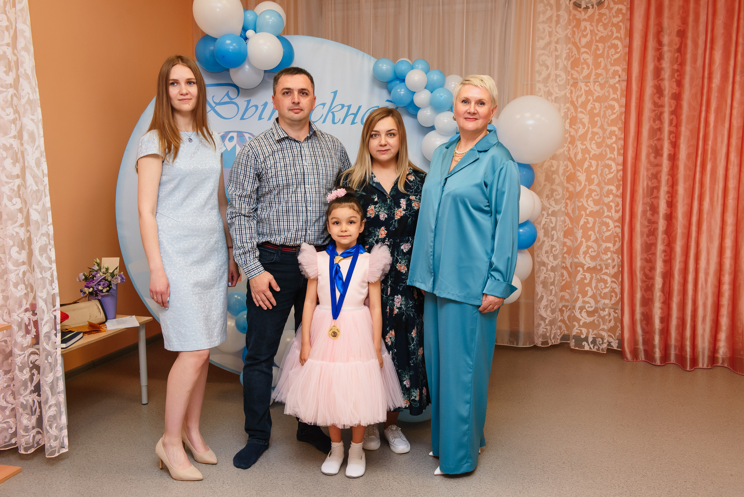 Выпускной в детсаду. Wedding and family photographer USA