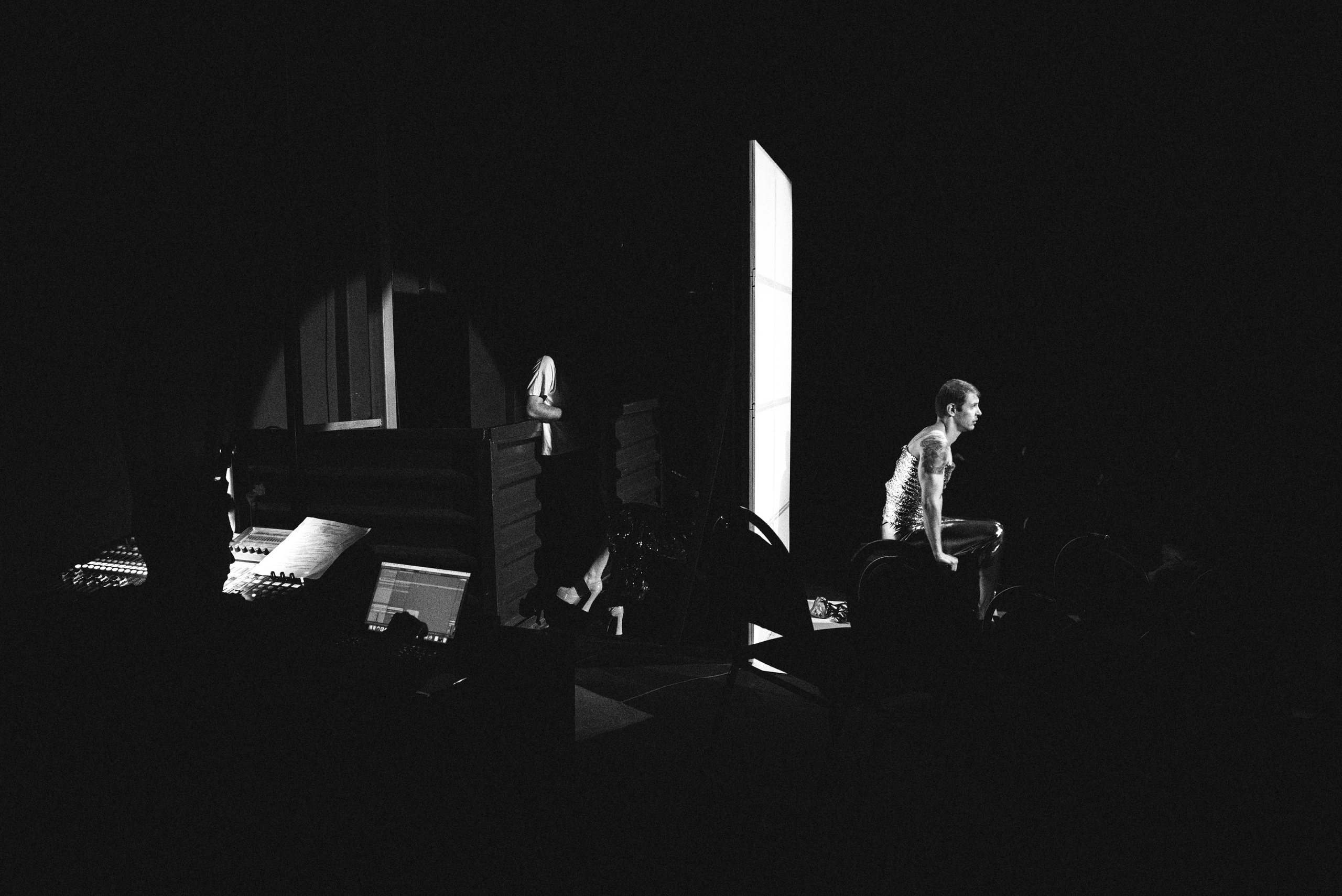 Спектакль «Я танцую как дебил». Wedding and family photographer USA