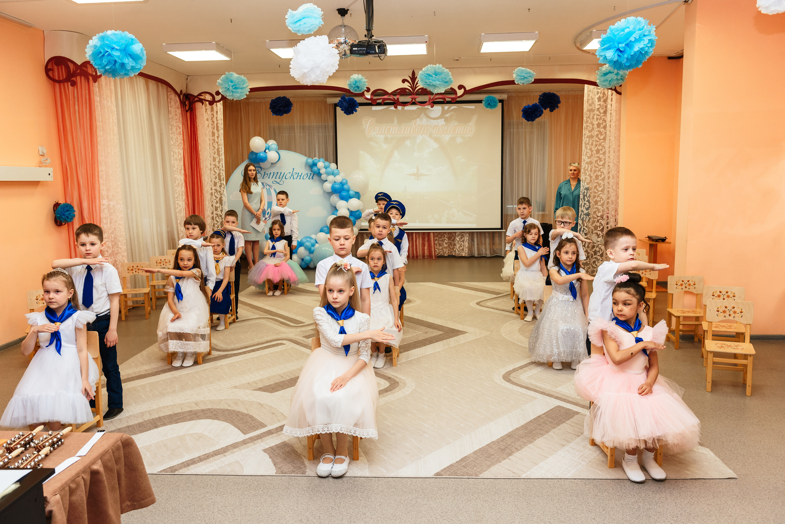 Выпускной в детсаду. Wedding and family photographer USA