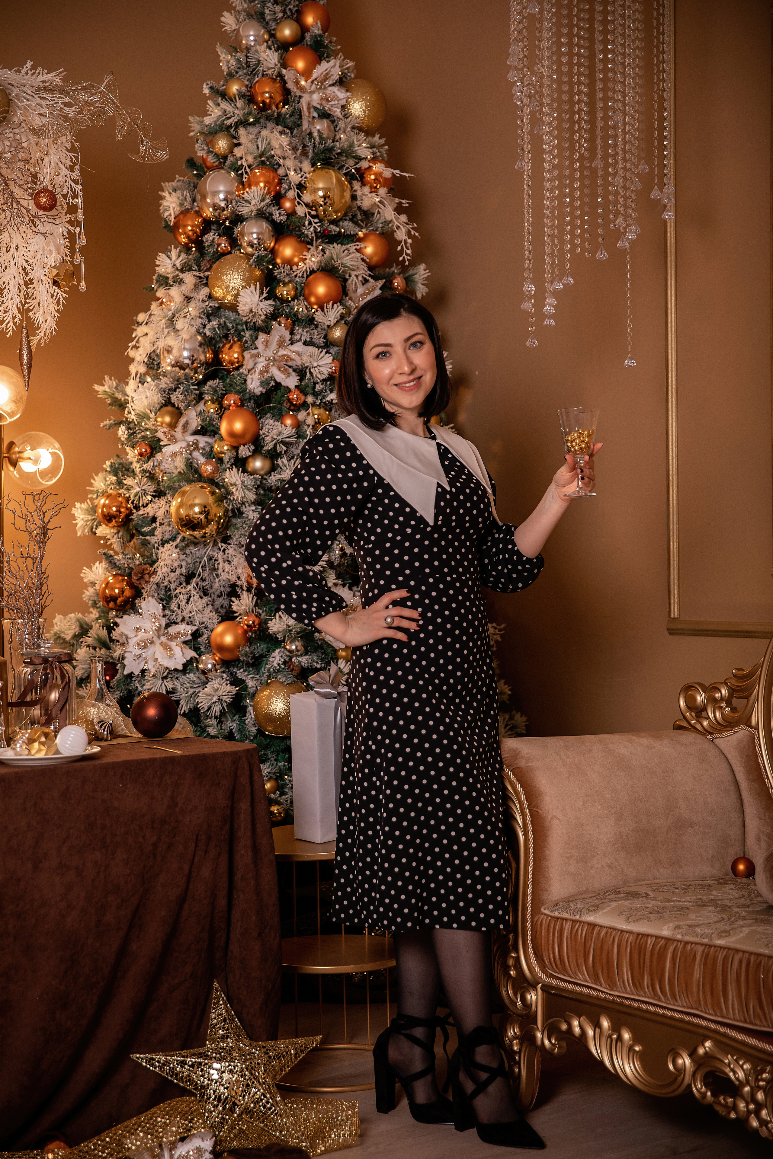 Семейная новогодняя фотосессия в студии. Фотограф во Владикавказе Юрий Геворгизов