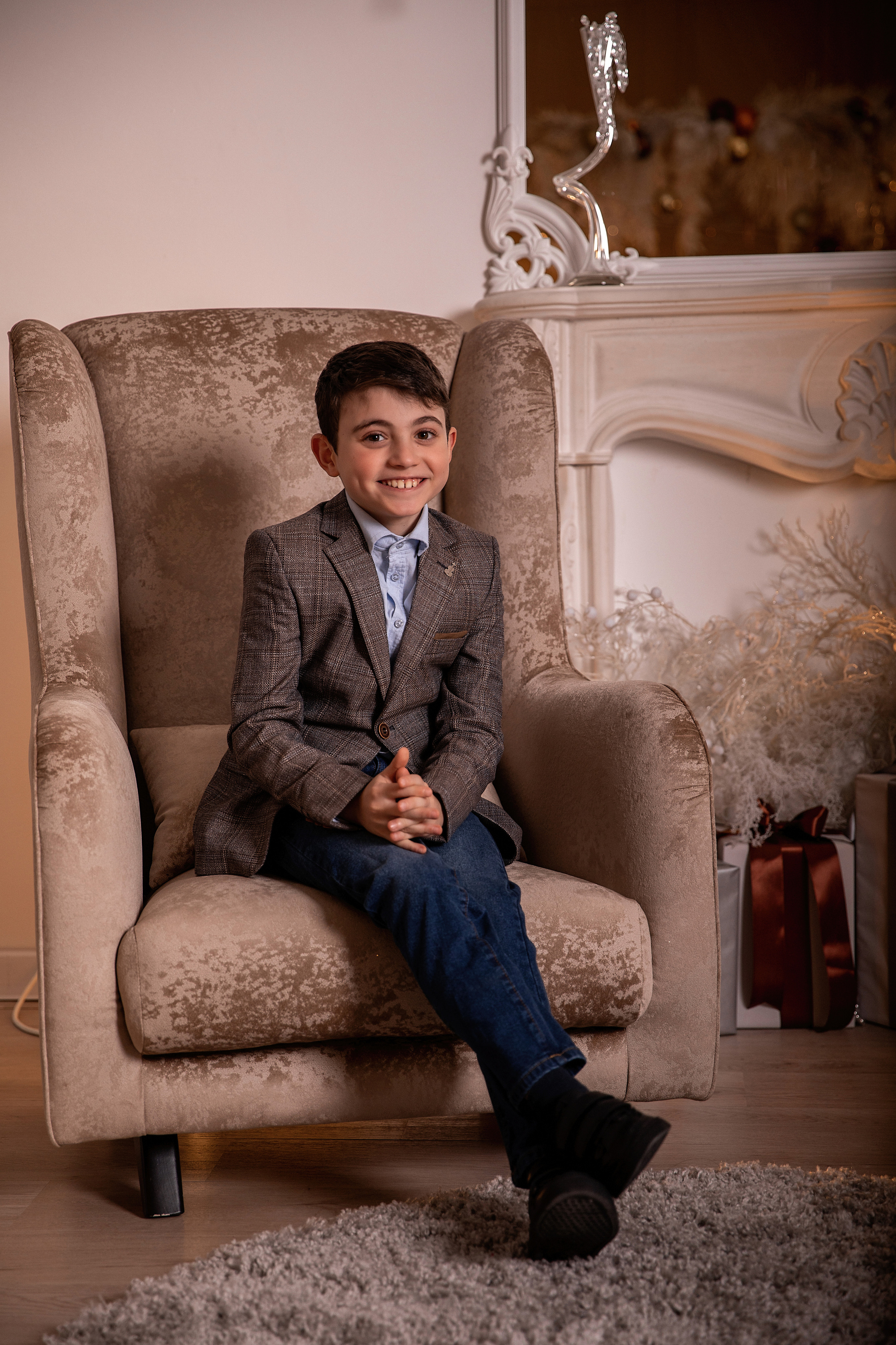 Семейная новогодняя фотосессия в студии. Фотограф во Владикавказе Юрий Геворгизов