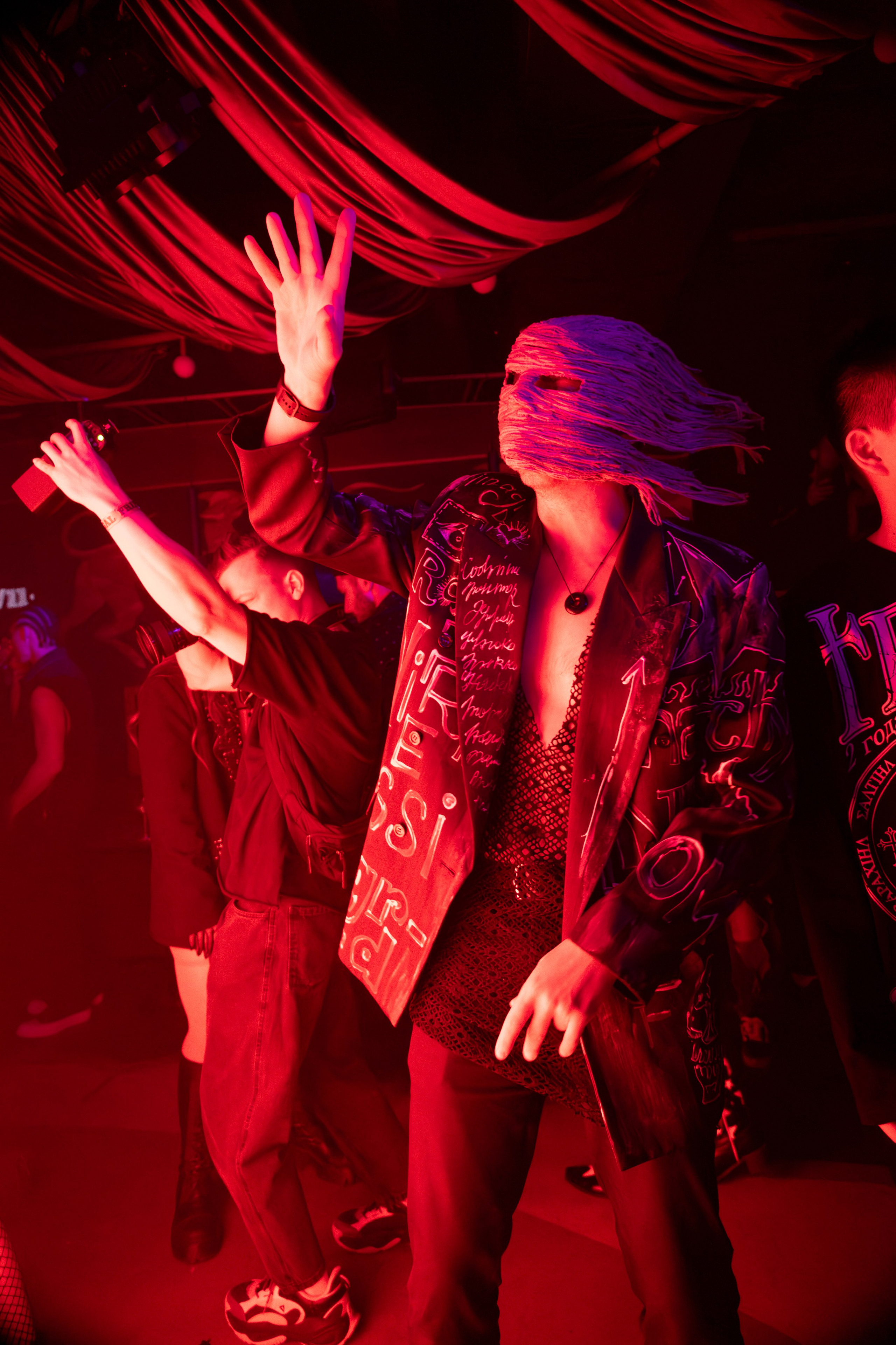 Вечеринка «ILLEGAL FRIENDS». Фотограф г. Владивосток