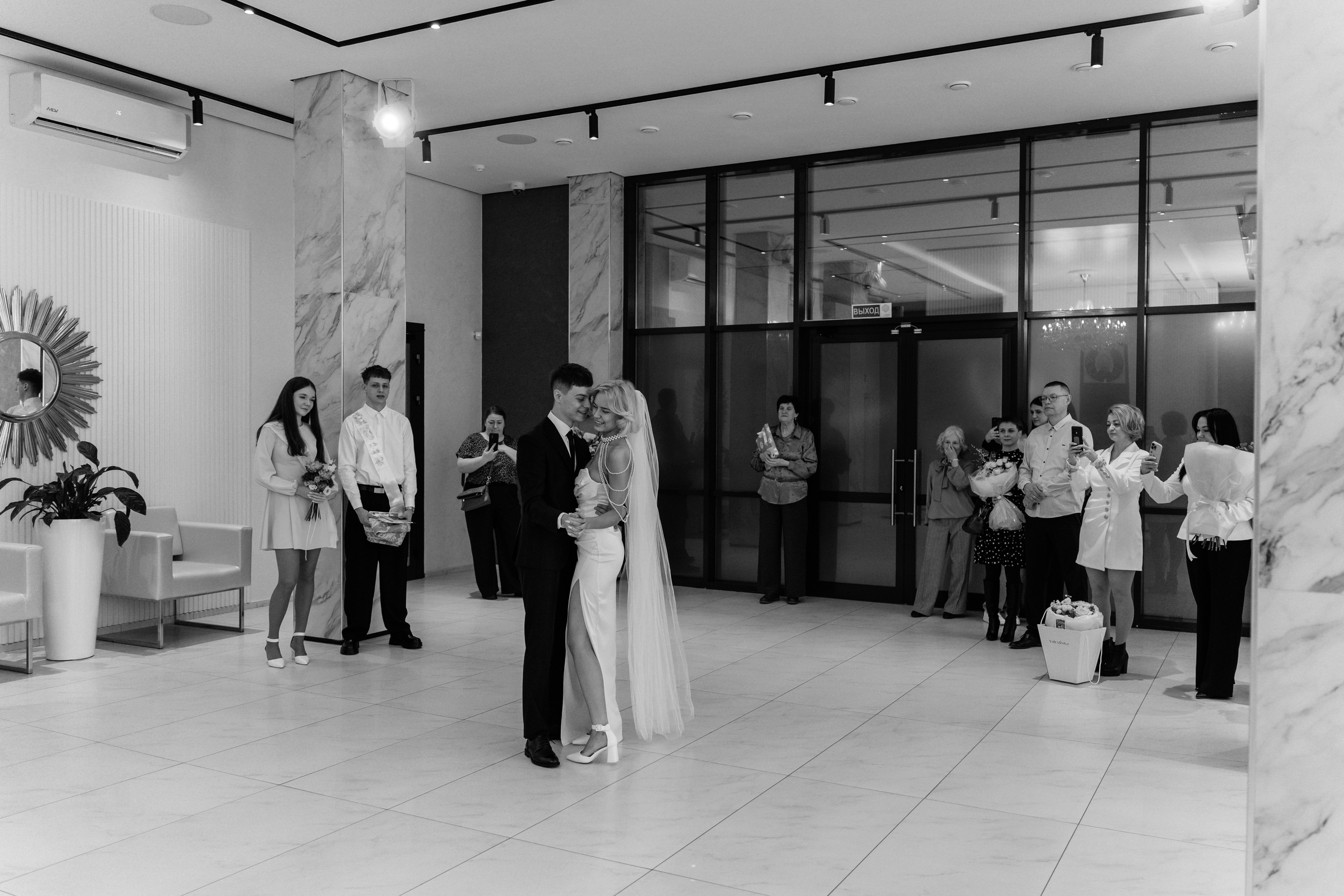 Загс Заводского района. Ваш семейный фотограф в Минске — Вика Трегубова