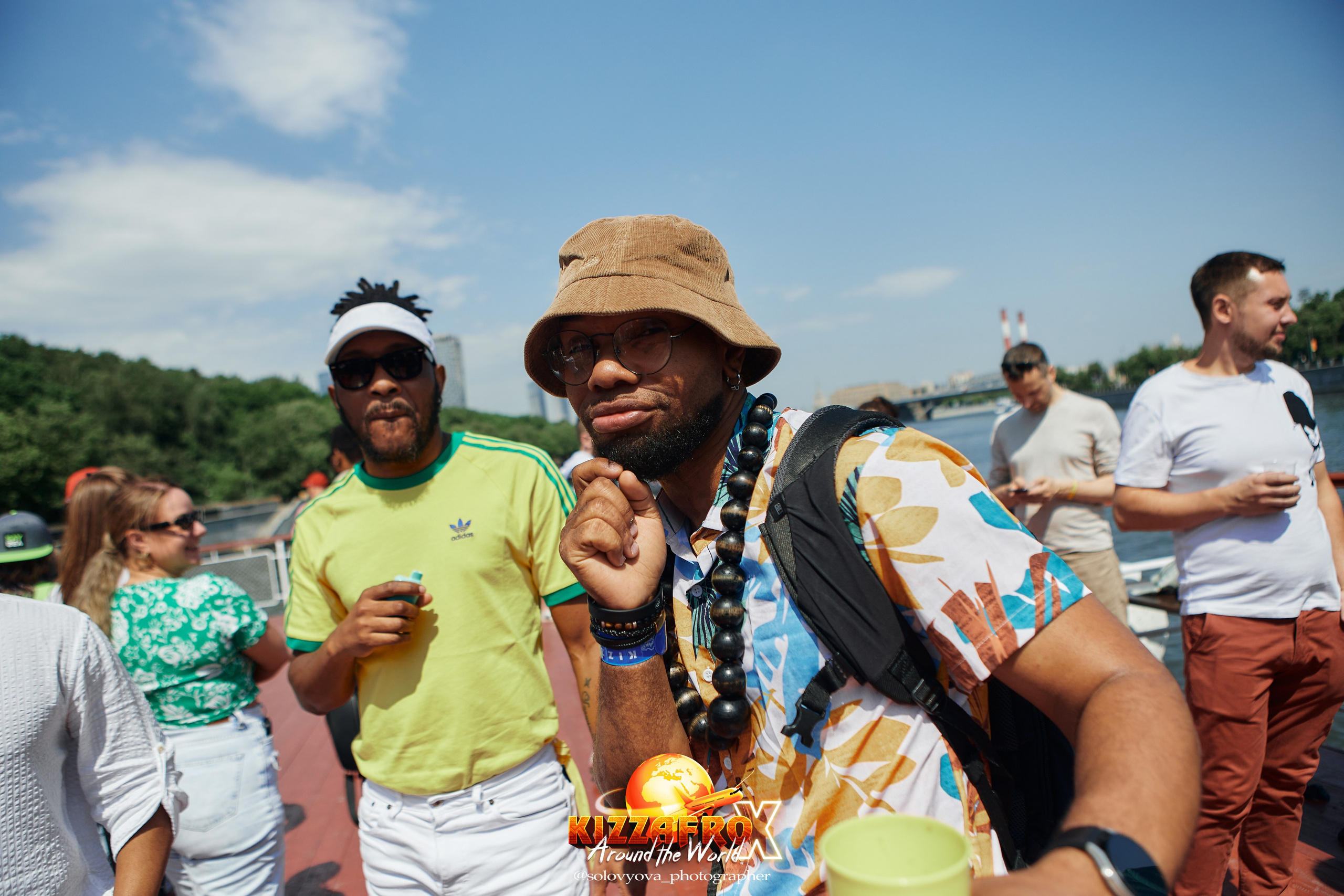 Boat party. Свадебный фотограф