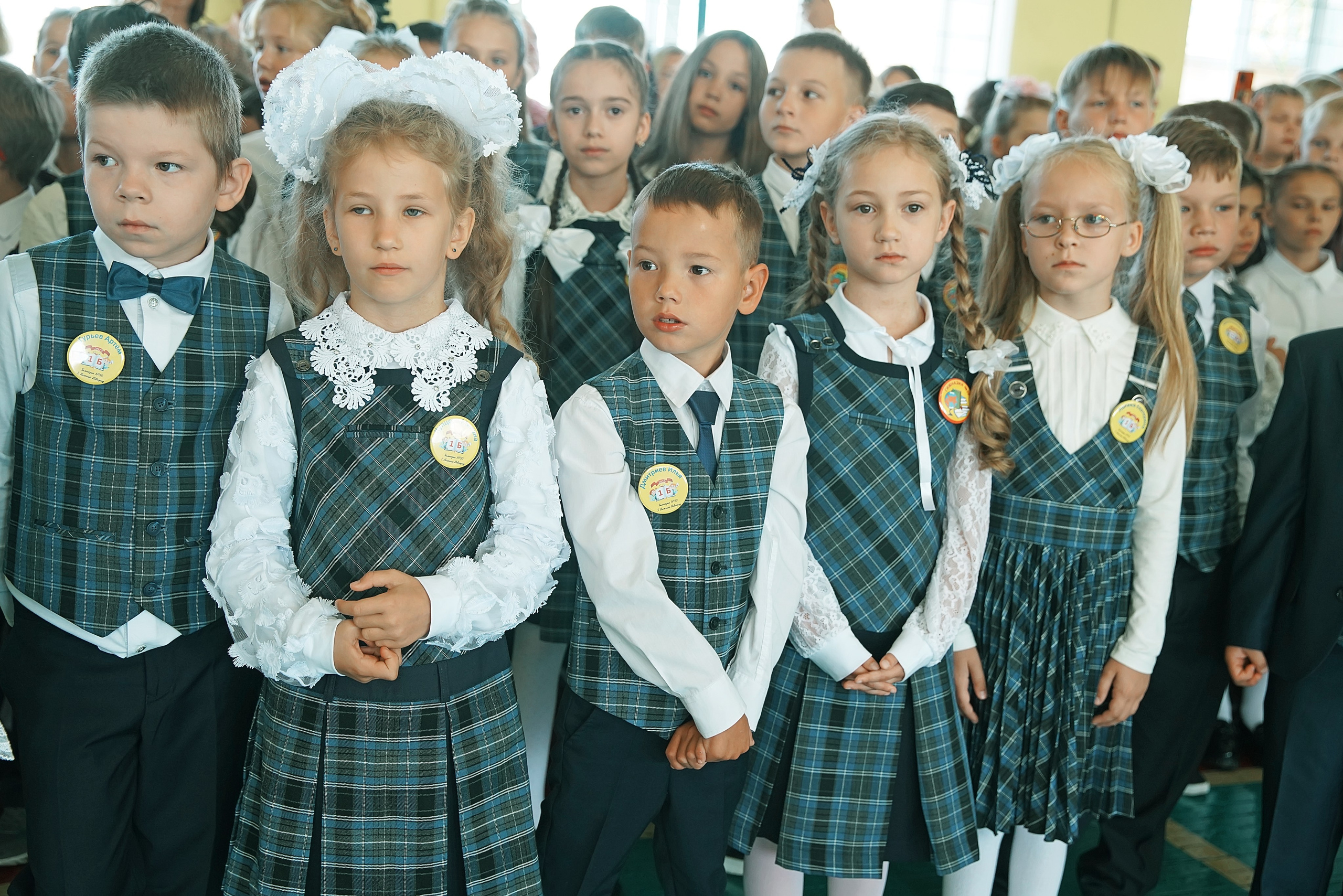 Первый класс линейка, в классе, портреты. Семейный и детский фотограф в Нижнем Новгороде
