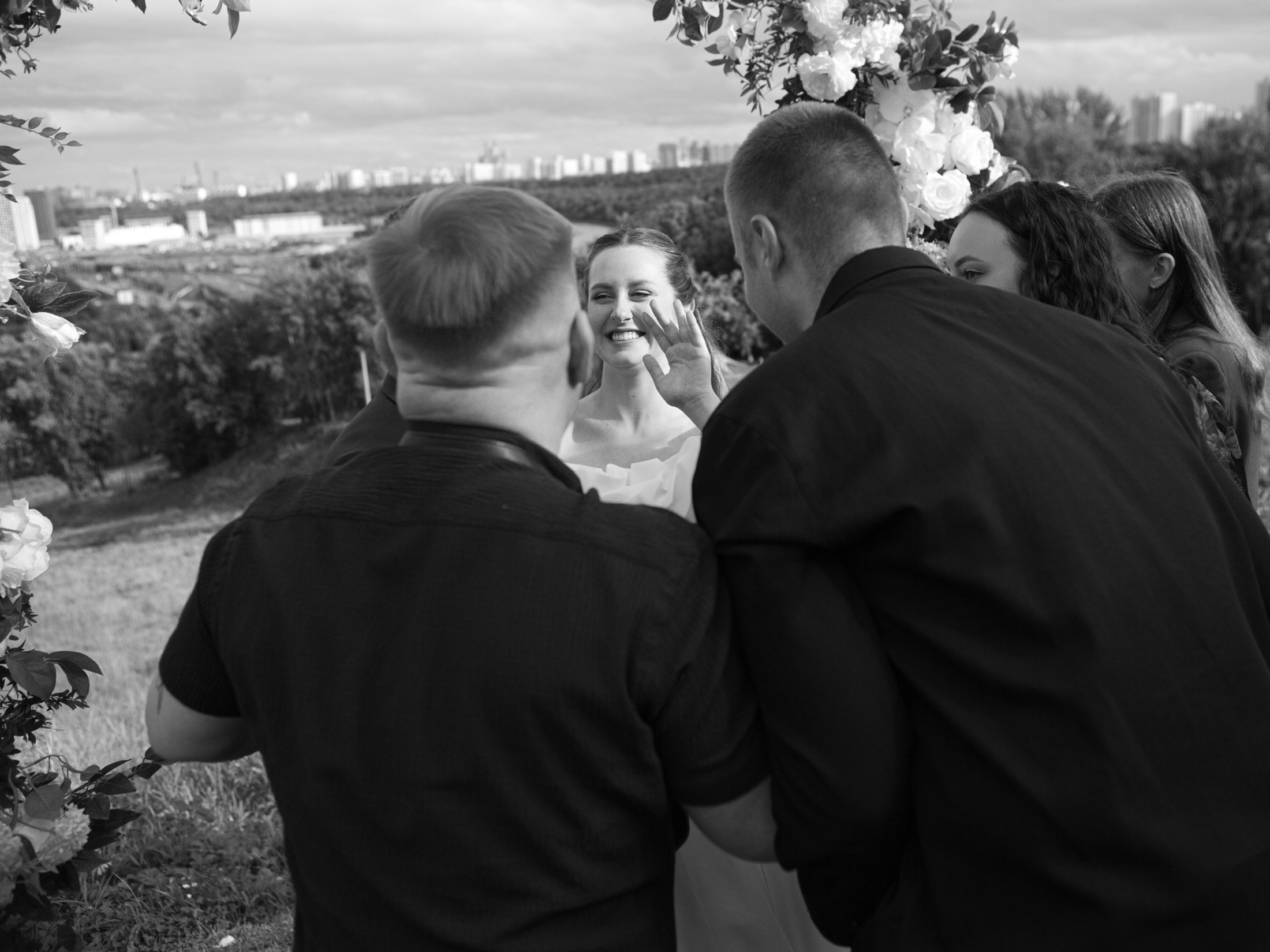 Свадьба на природе. Свадебный и портретный фотограф Москва