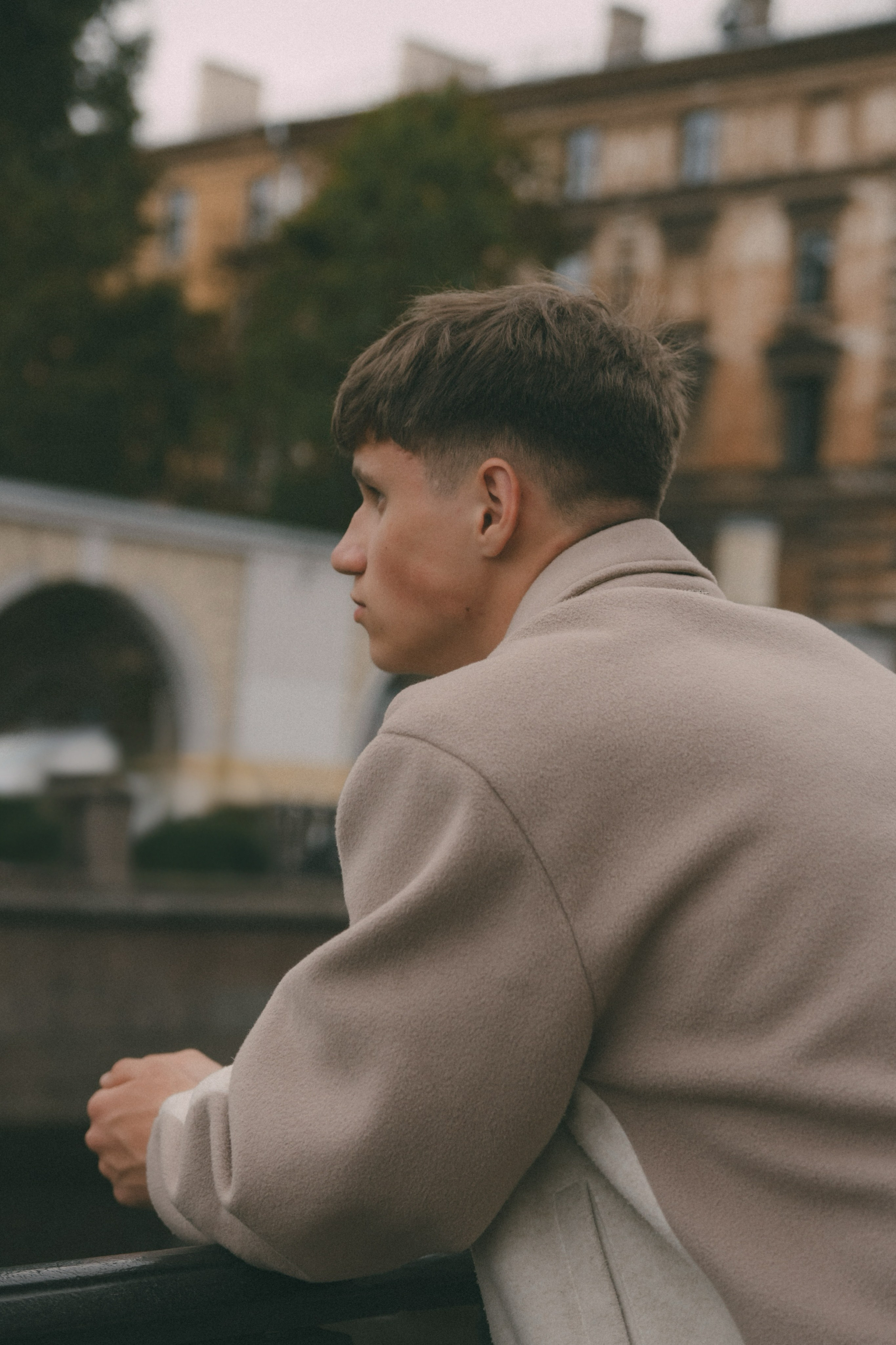 Прогулочная мужская фотосессия в Санкт-Петербурге. Фотограф в Санкт-Петербурге Федосова Елизавета