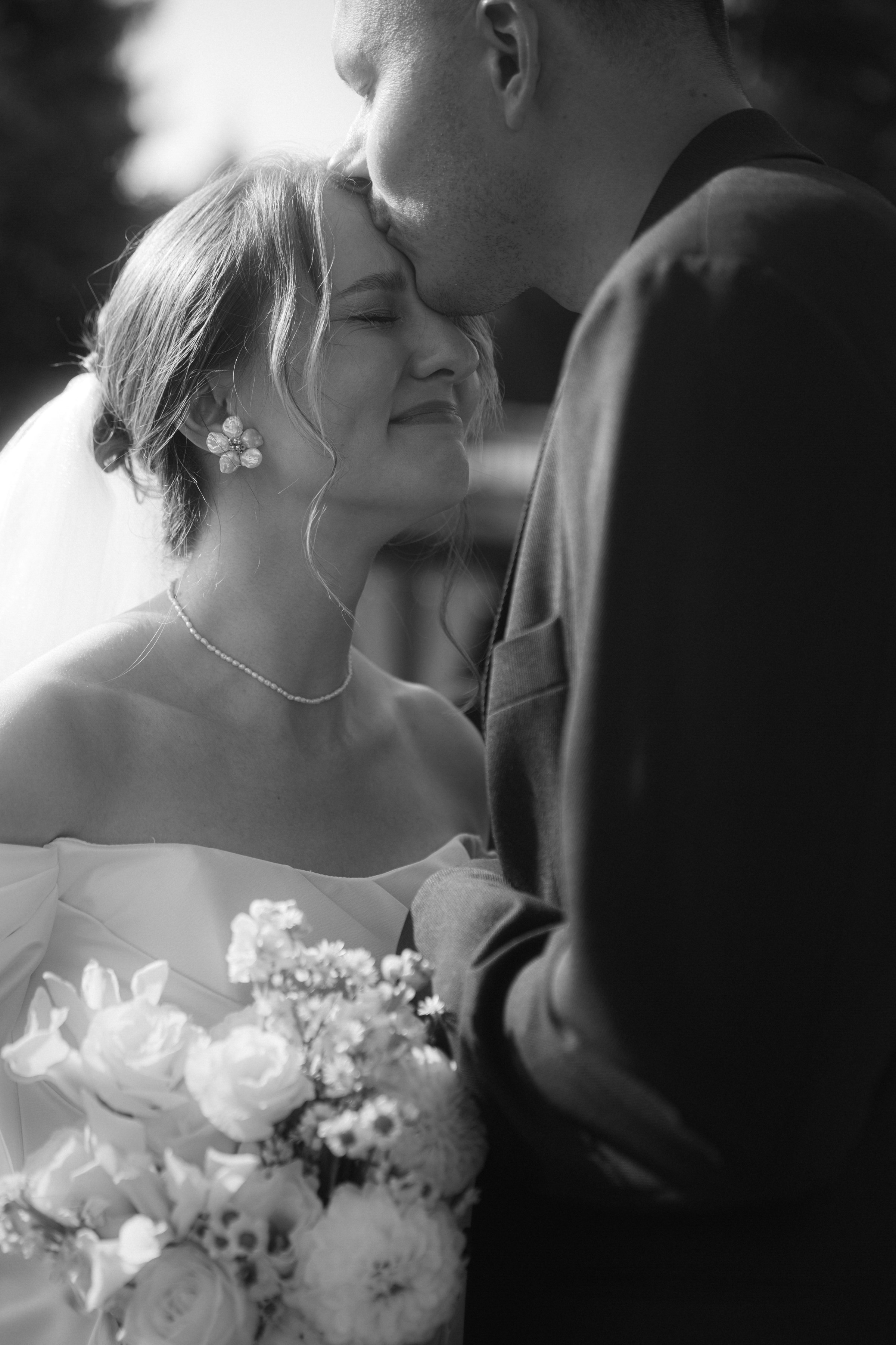 Алиса и Слава, роспись в Москве и вечеринка на природе, подальше от города. Фотограф в Москве Екатерина Черненко