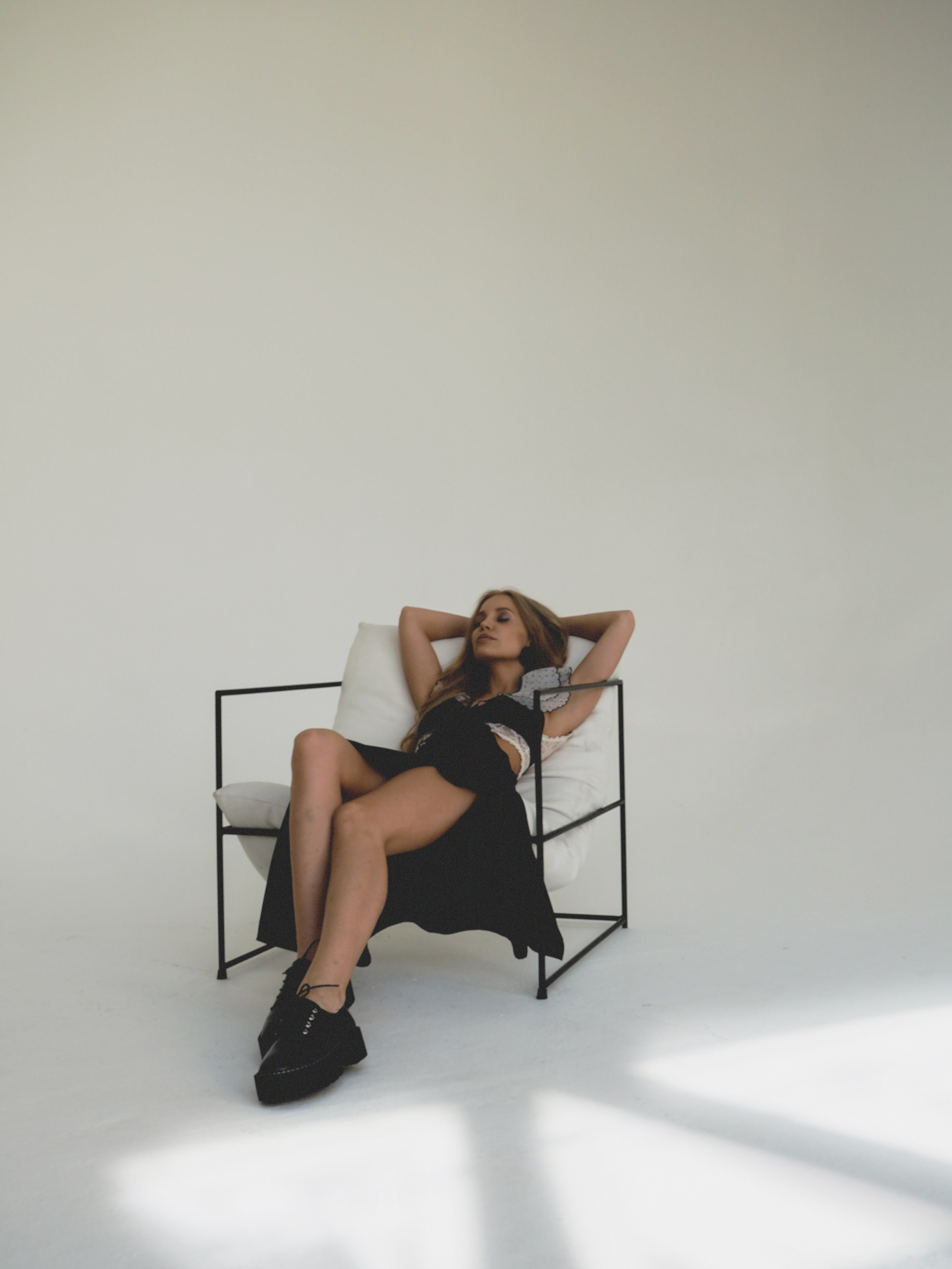 ПОРТРЕТ. ОЛЬГА РЭД: ВЫВОЖУ ЛИЧНОСТИ В МАСШТАБ | Лайф-коуч, Маркетолог и Арт-фотограф | Москва